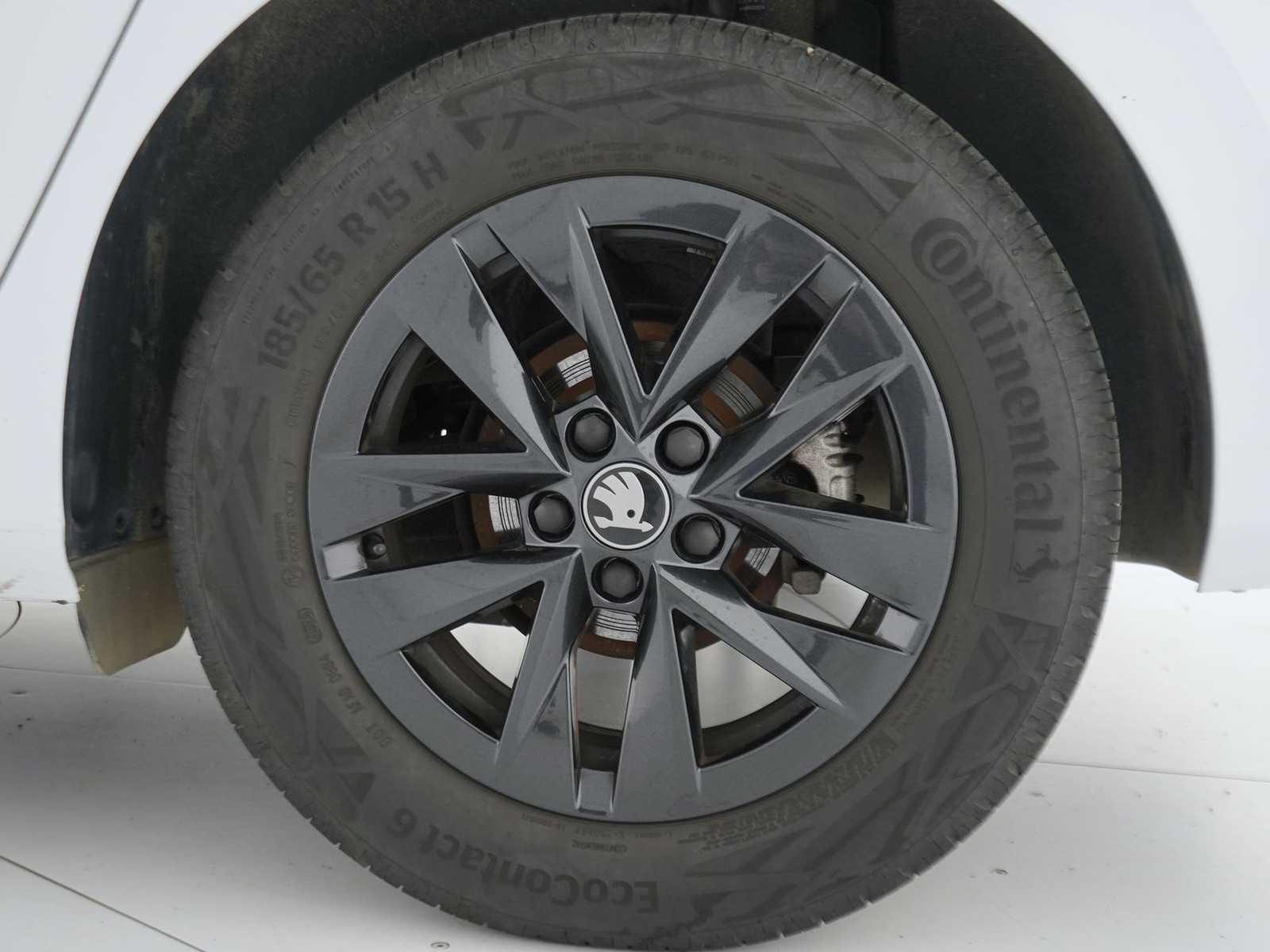 12 - Skoda Fabia 1.0 tsi 95cv young edition