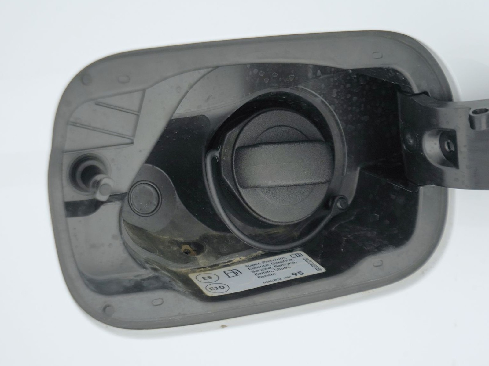 32 - Skoda Fabia 1.0 tsi 95cv young edition