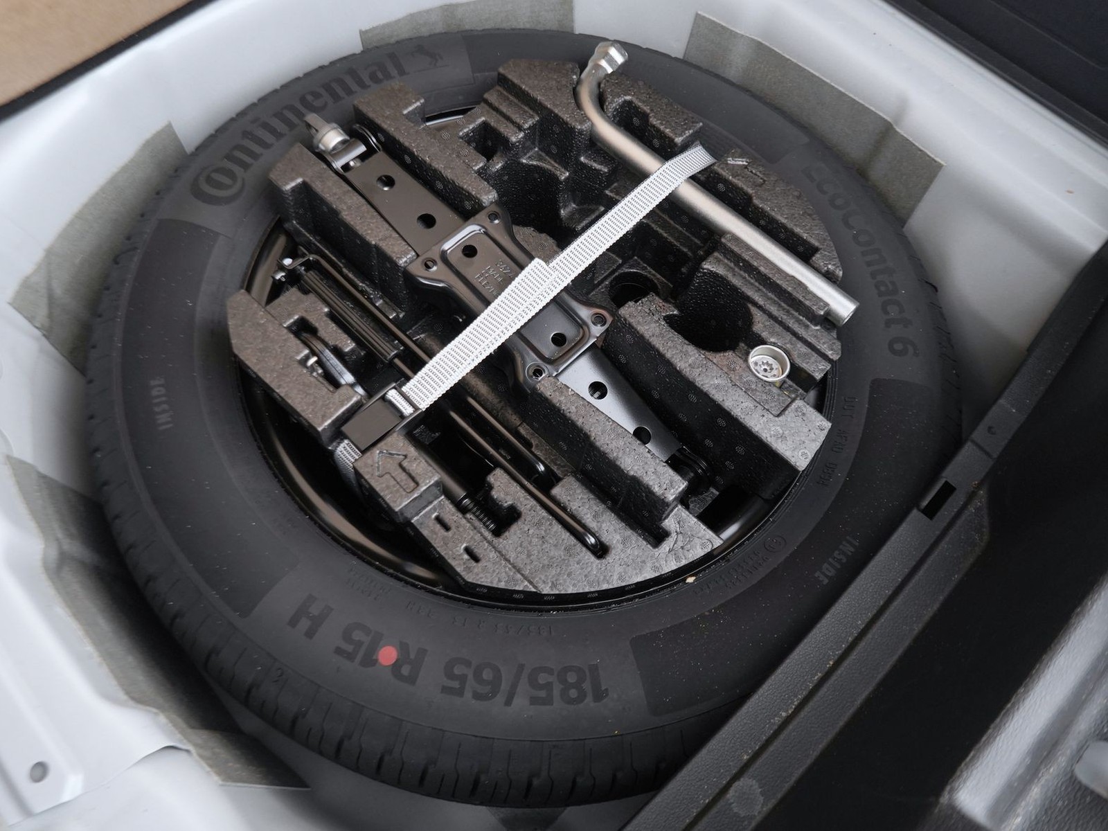 33 - Skoda Fabia 1.0 tsi 95cv young edition