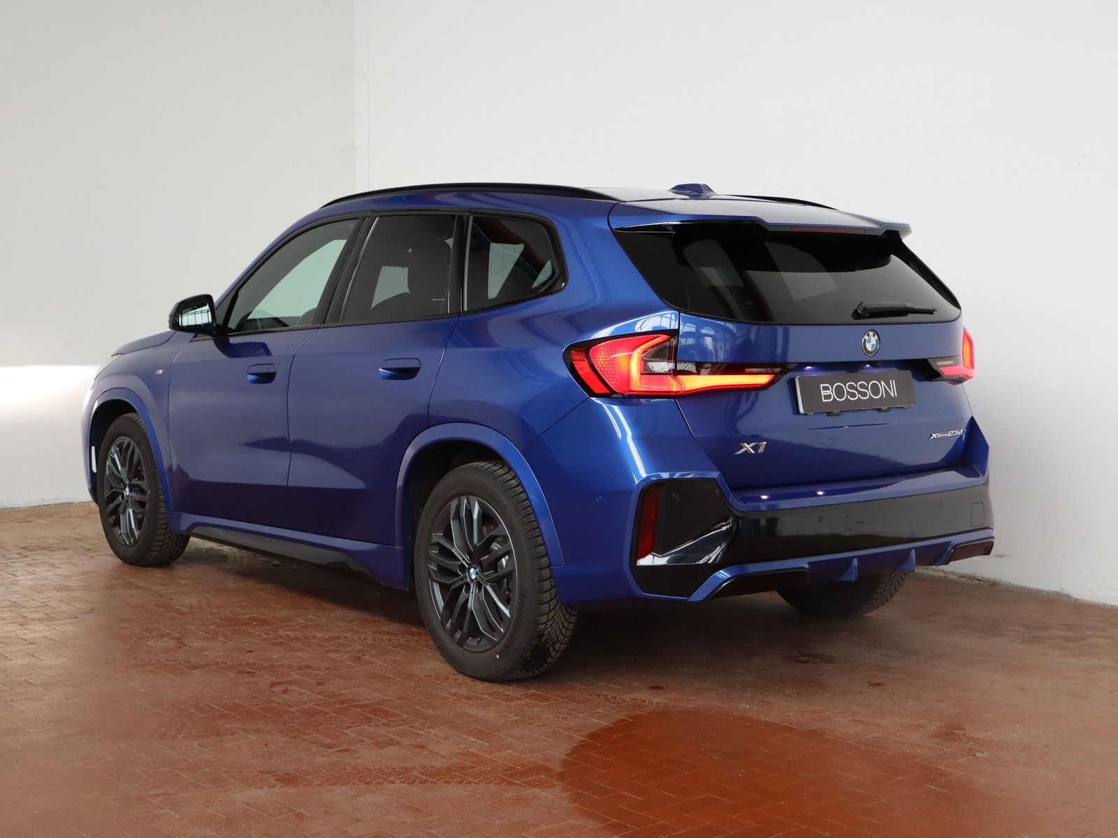 5 - BMW X1 23d mild hybrid 48v xdrive msport edition signature dct