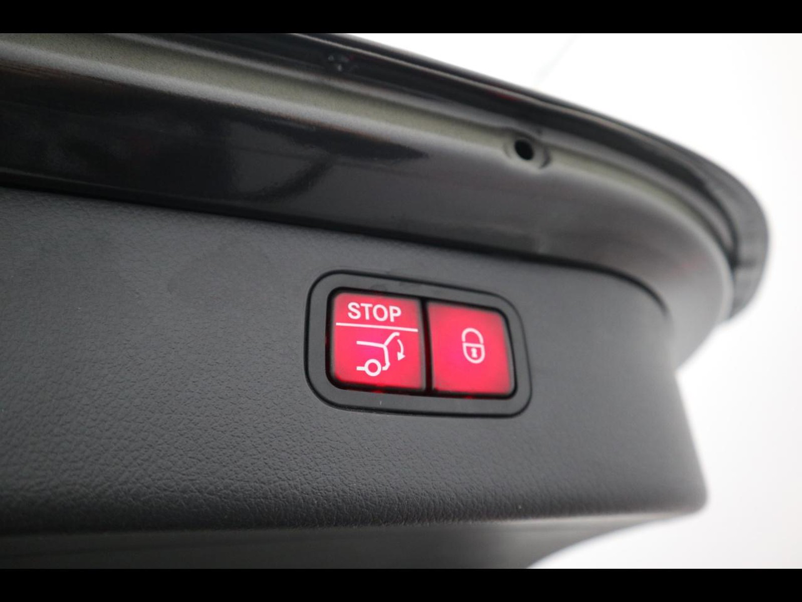 18 - Mercedes Classe C station wagon 220 d mild hybrid sport plus 9g-tronic