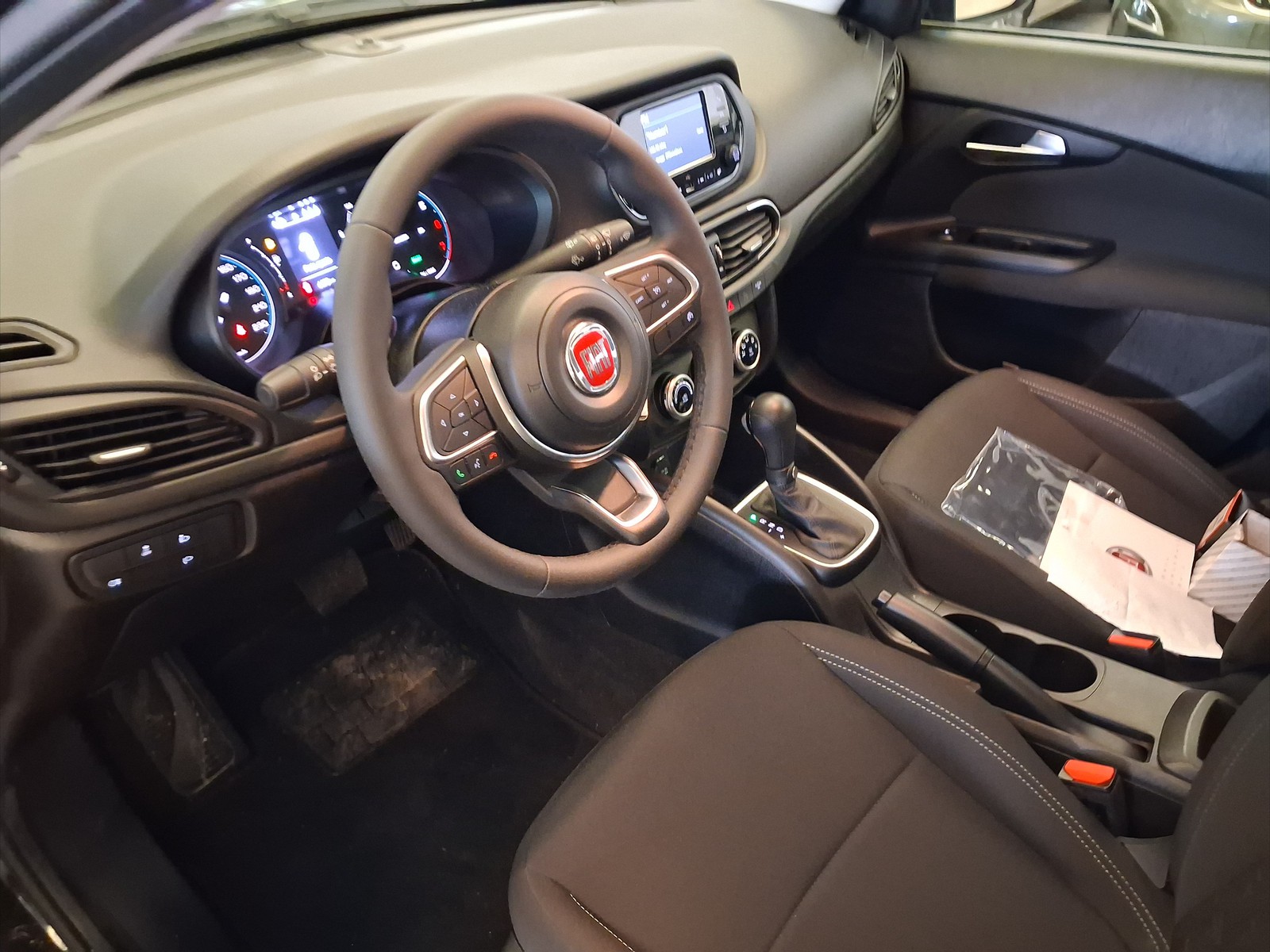 27 - Fiat Tipo 5 porte 1.5 t4 hybrid 130cv dct