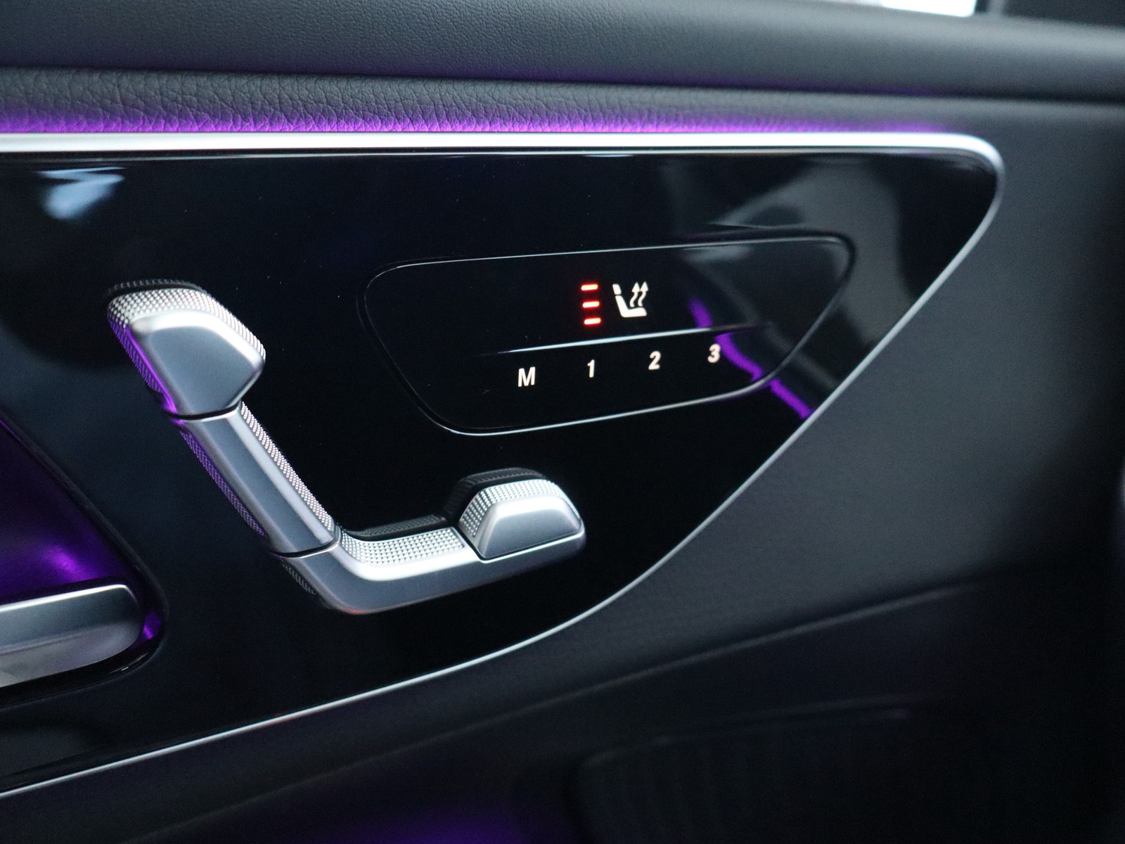 15 - Mercedes GLC suv 300 d amg line premium 4matic 9g-tronic