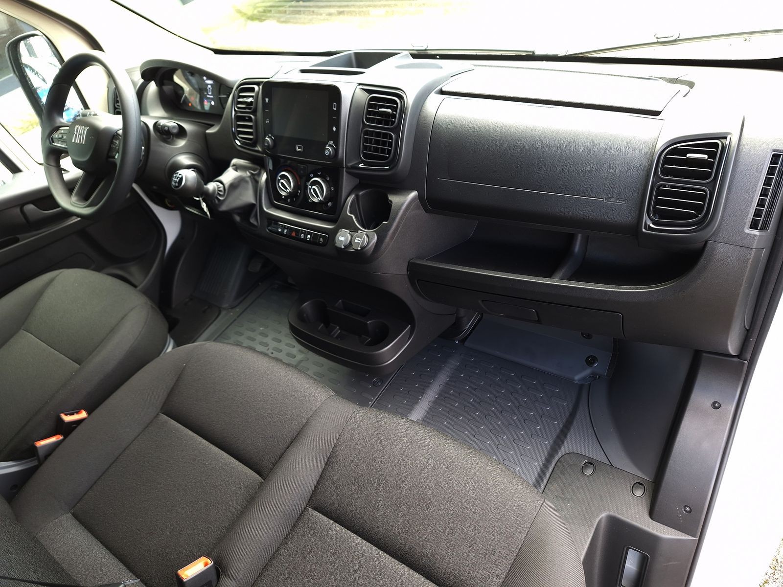 9 - Fiat Professional Ducato Maxi Furgone Lastrato L4h3 35 2.2 Diesel 140 Cv Manuale