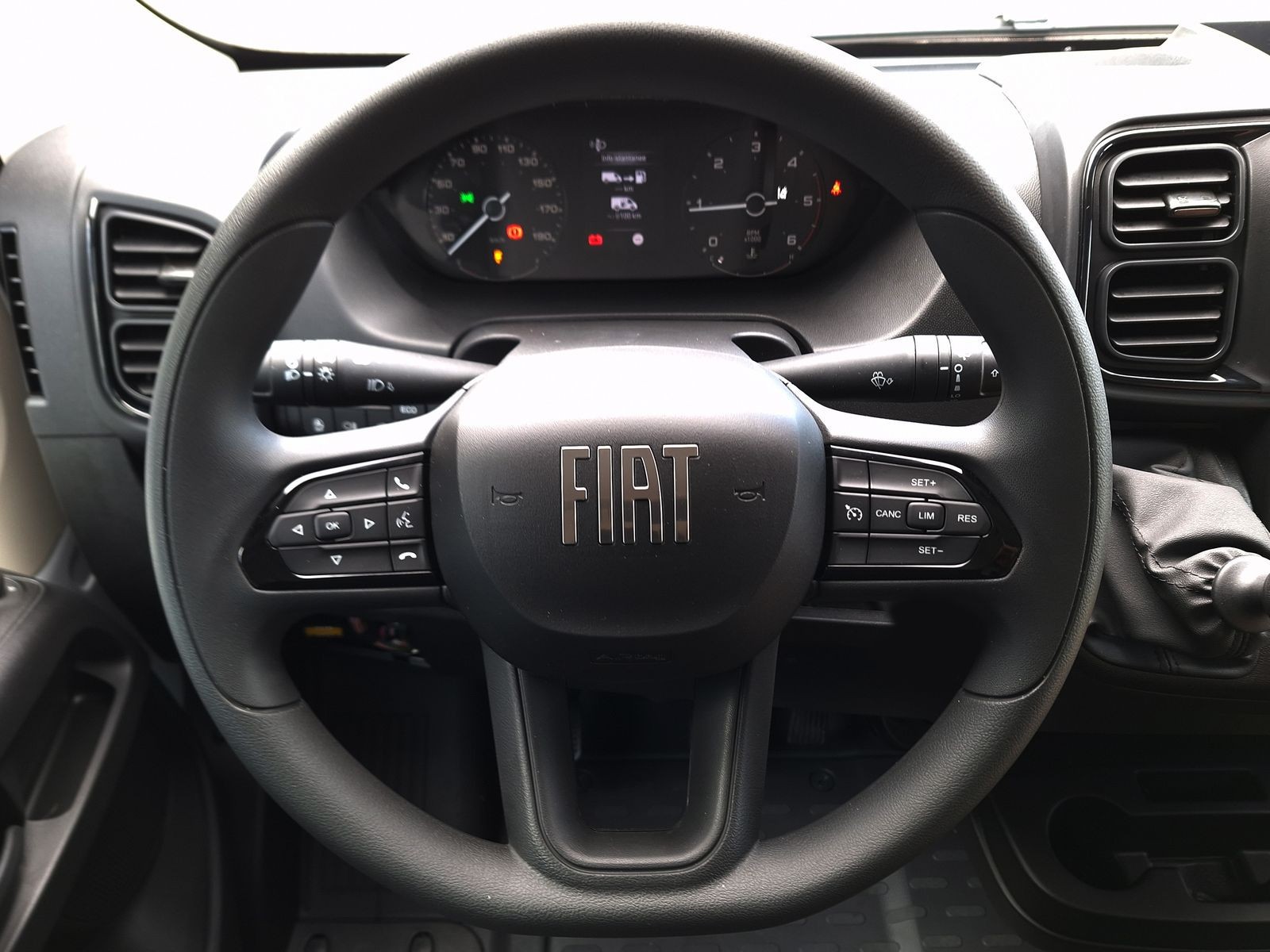 10 - Fiat Professional Ducato Maxi Furgone Lastrato L4h3 35 2.2 Diesel 140 Cv Manuale