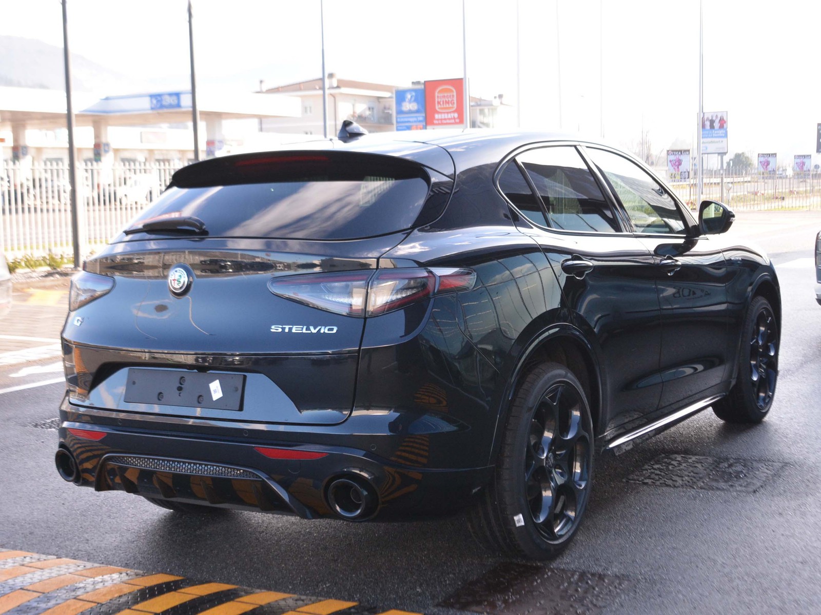 3 - Alfa Romeo Stelvio 2.2 turbo 210cv veloce q4 at8