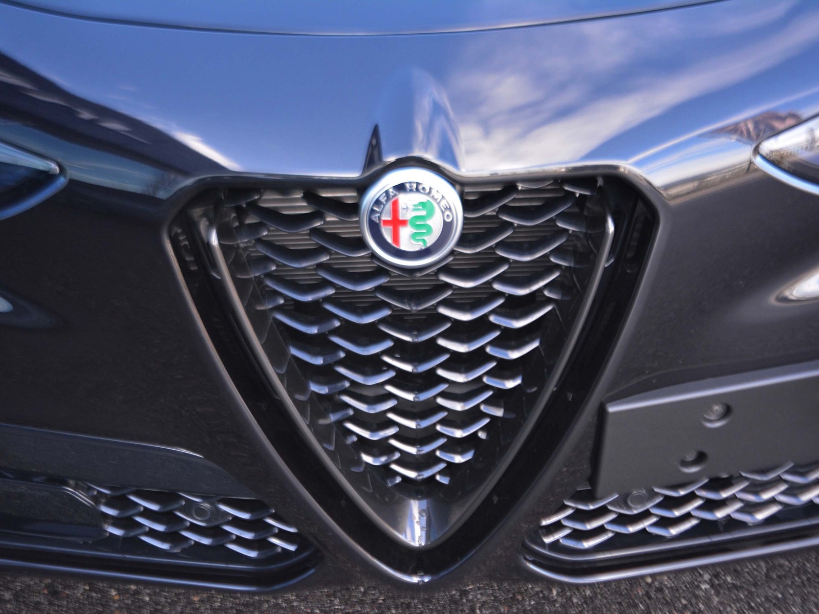 23 - Alfa Romeo Stelvio 2.2 turbo 210cv veloce q4 at8