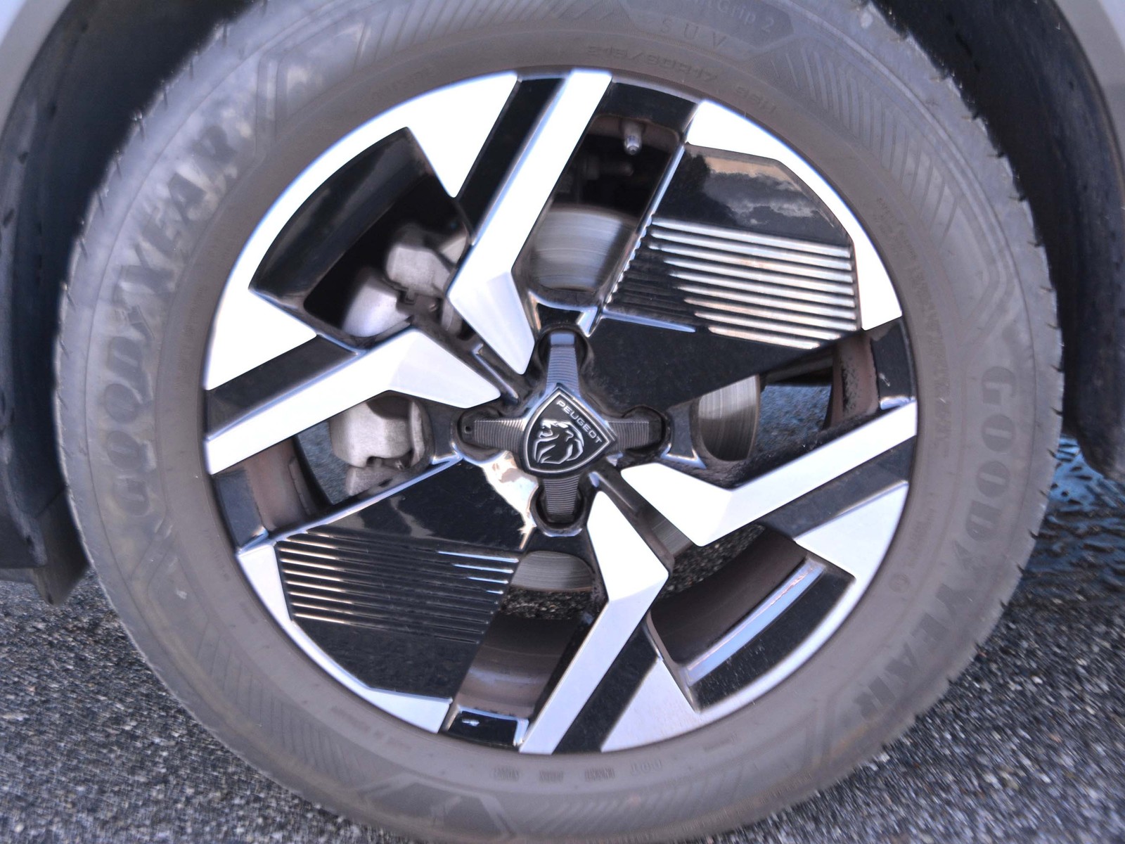 15 - Peugeot 2008 1.2 puretech 100cv allure s&s