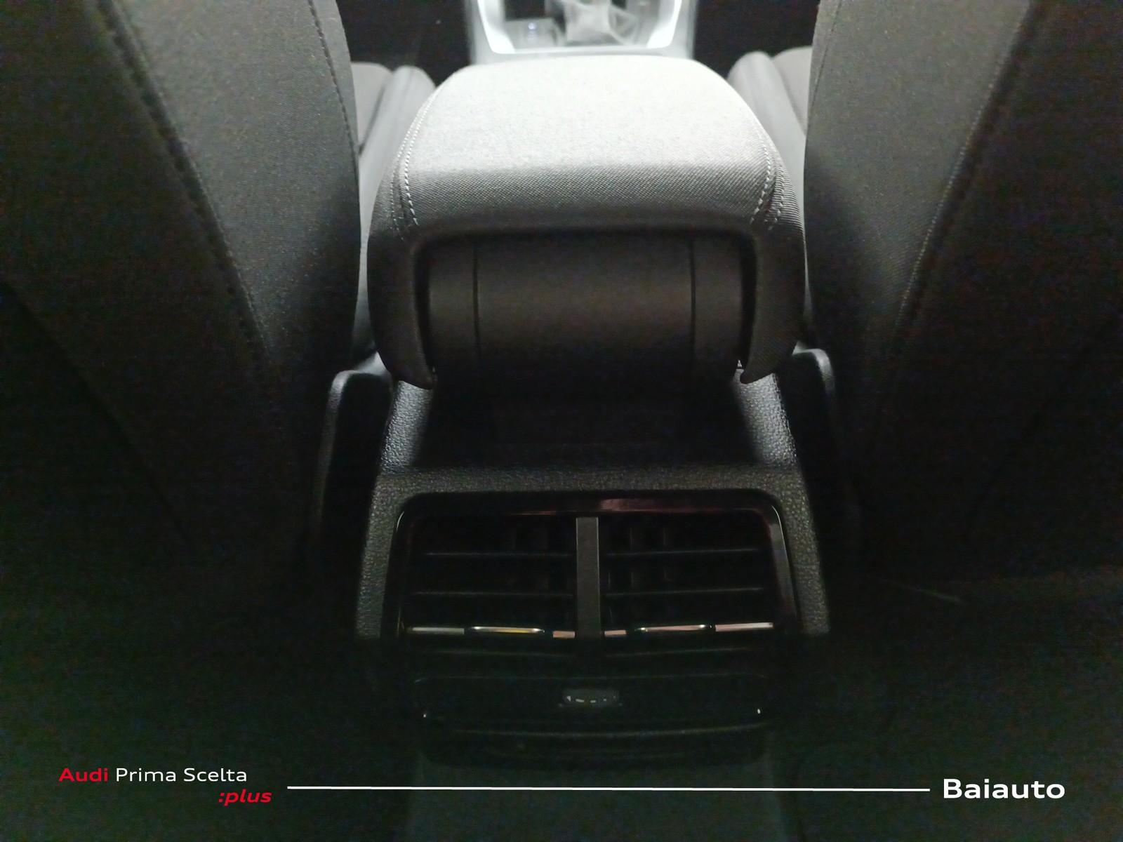 14 - Audi Q3 sportback 35 2.0 tdi s line edition s tronic