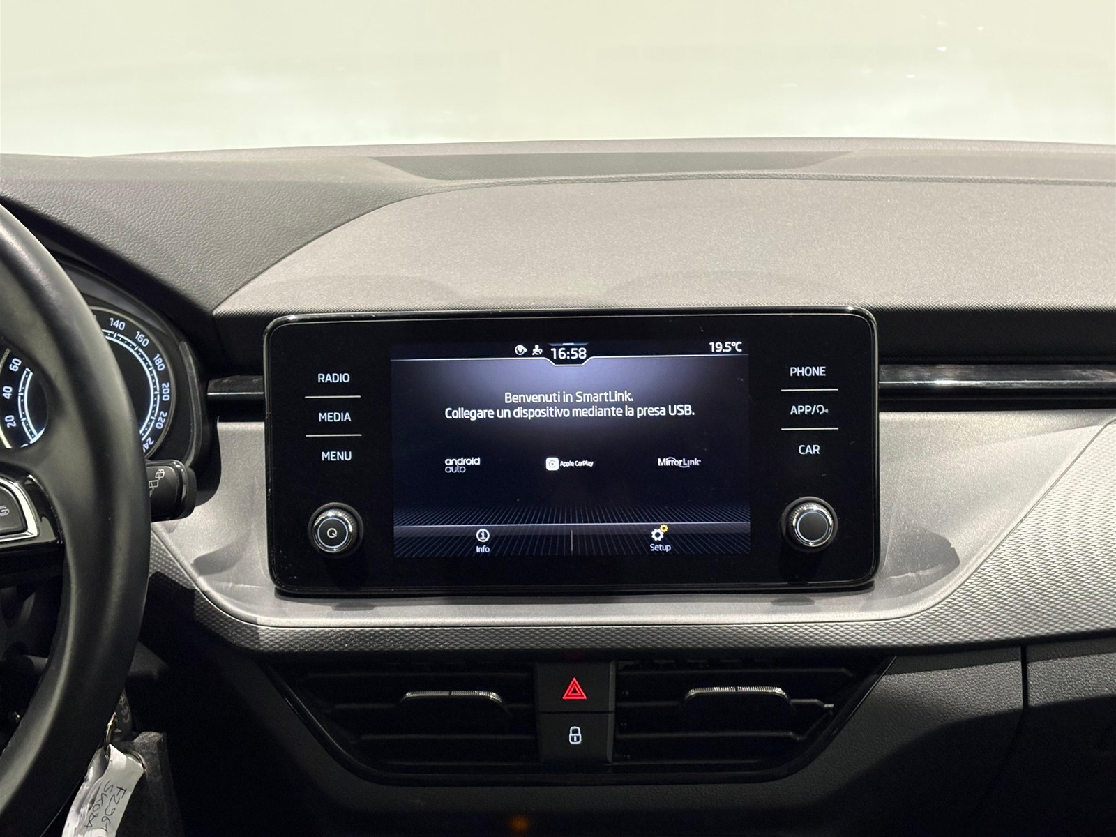 12 - Skoda Scala berlina 1.0 g-tec 90cv ambition