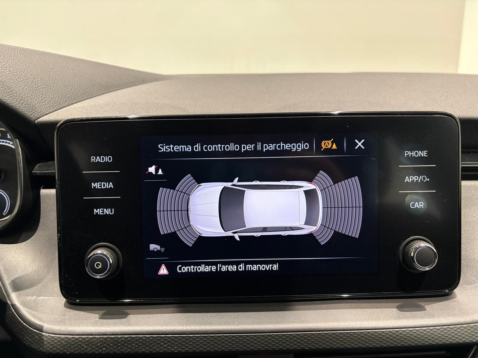 18 - Skoda Scala berlina 1.0 g-tec 90cv ambition