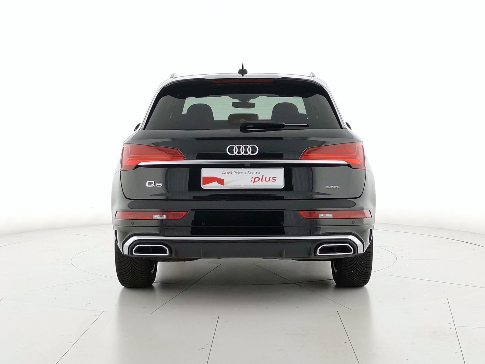 15 - Audi Q5 40 2.0 tdi mhev 12v s line quattro s tronic