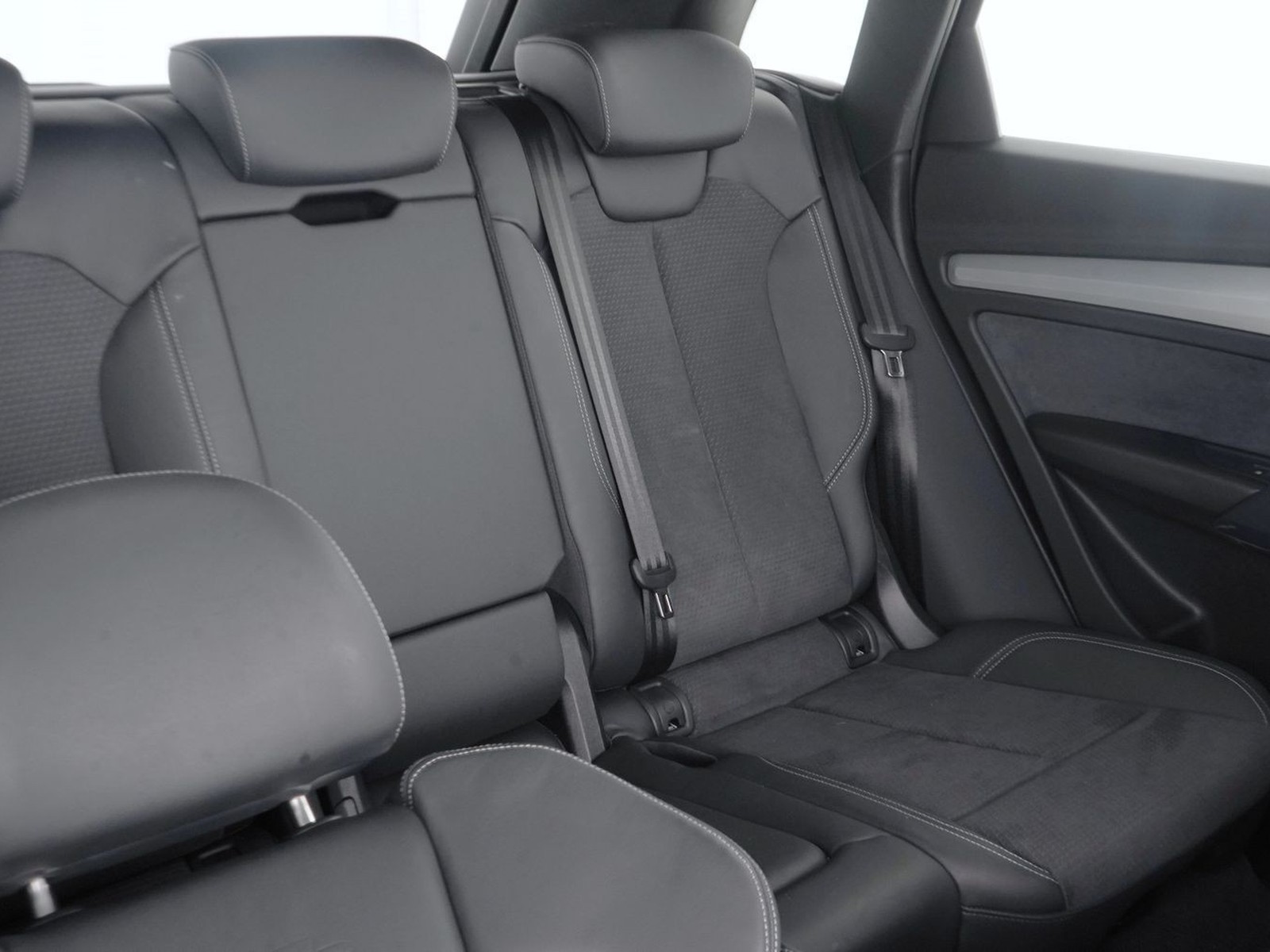 21 - Audi Q5 40 2.0 tdi mhev 12v s line quattro s tronic