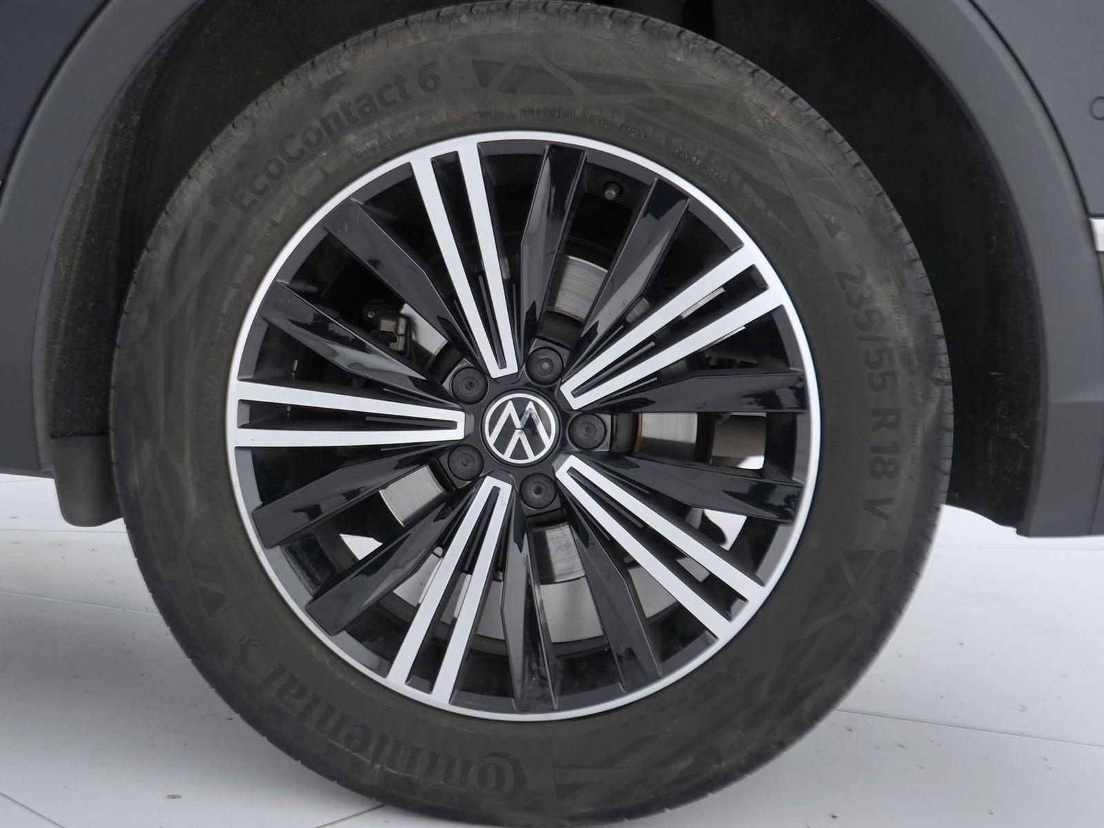 12 - Volkswagen Tiguan 1.5 tsi act 150cv elegance dsg