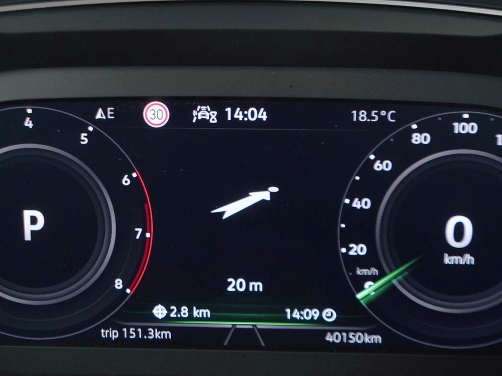 32 - Volkswagen Tiguan 1.5 tsi act 150cv elegance dsg