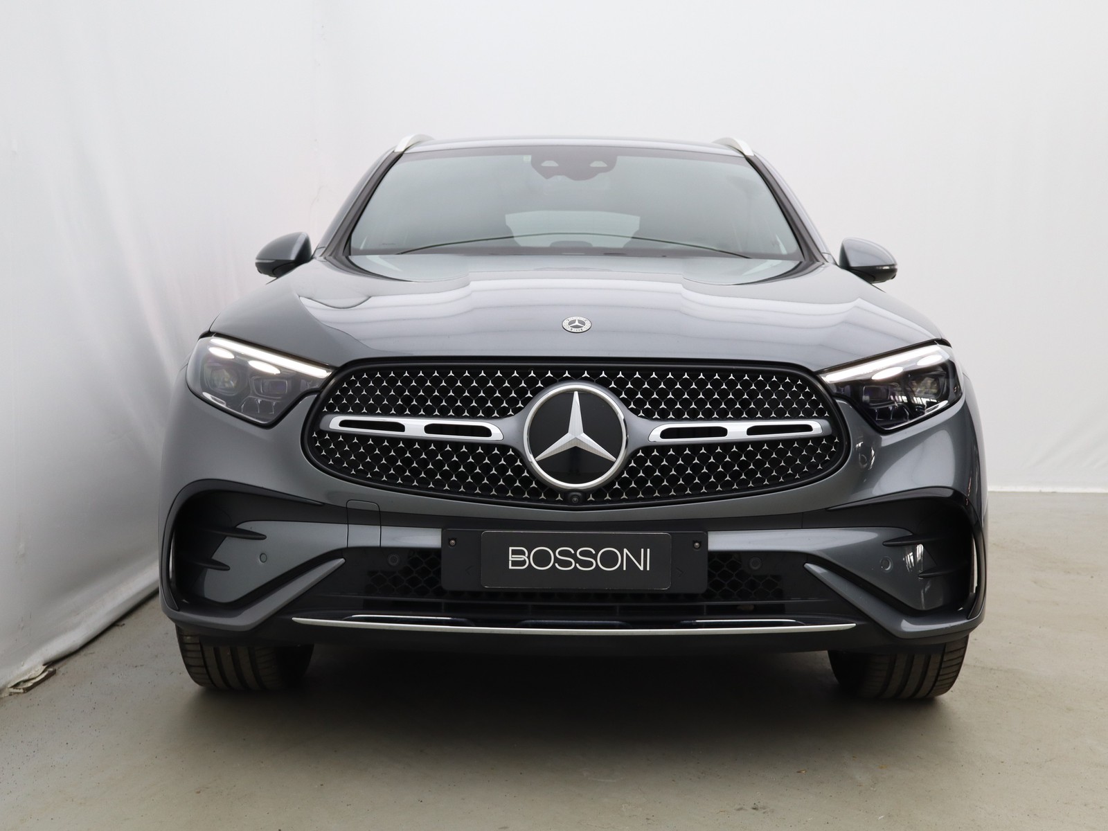 2 - Mercedes GLC suv 200 amg premium 4matic 9g-tronic