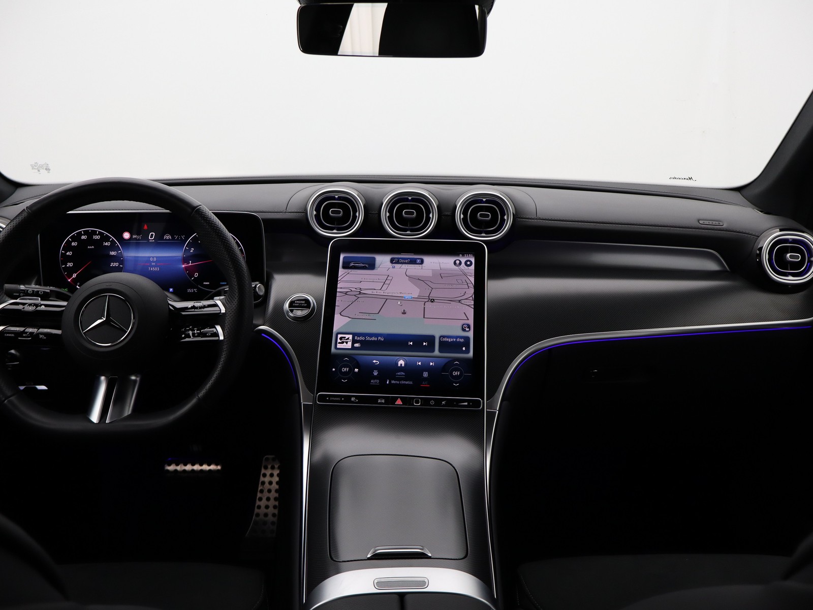 14 - Mercedes GLC suv 200 amg premium 4matic 9g-tronic