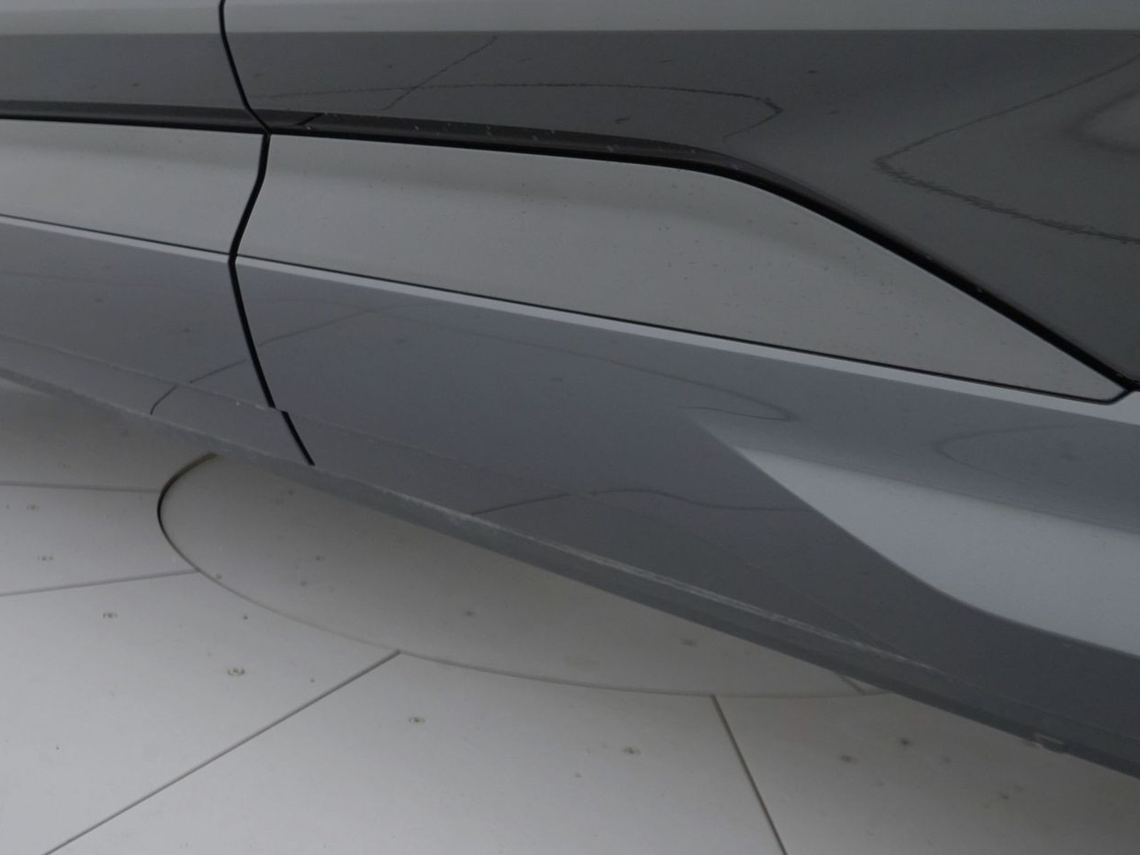 39 - Audi Q4 e-tron 45 s line edition