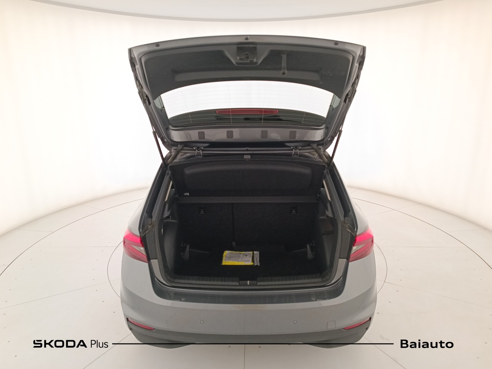 30 - Skoda Fabia 1.0 tsi 95cv young edition