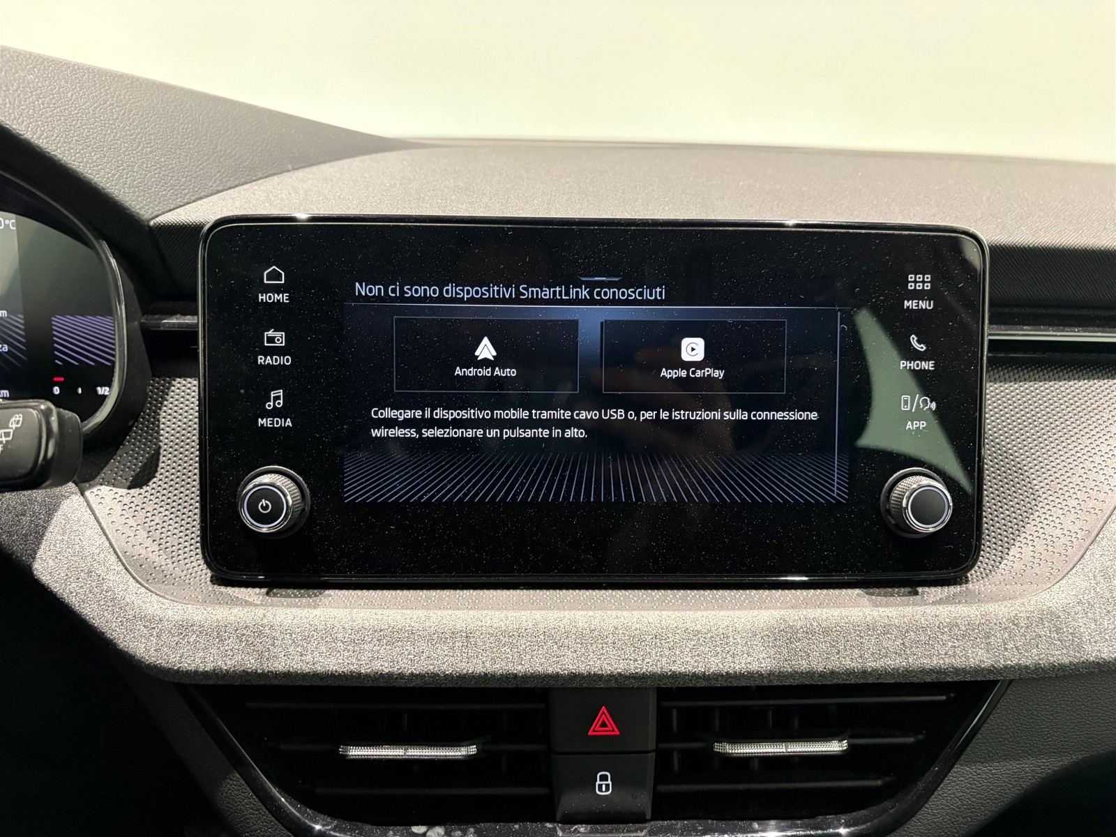 16 - Skoda Kamiq 1.0 tsi 115cv black dots