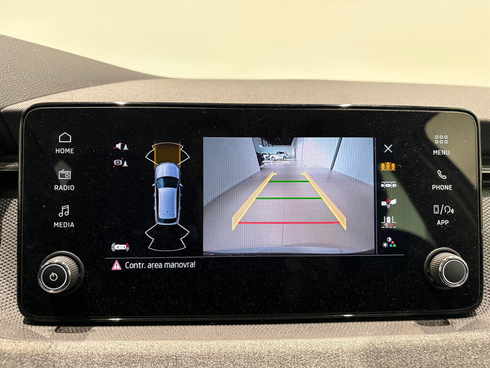 17 - Skoda Kamiq 1.0 tsi 115cv black dots