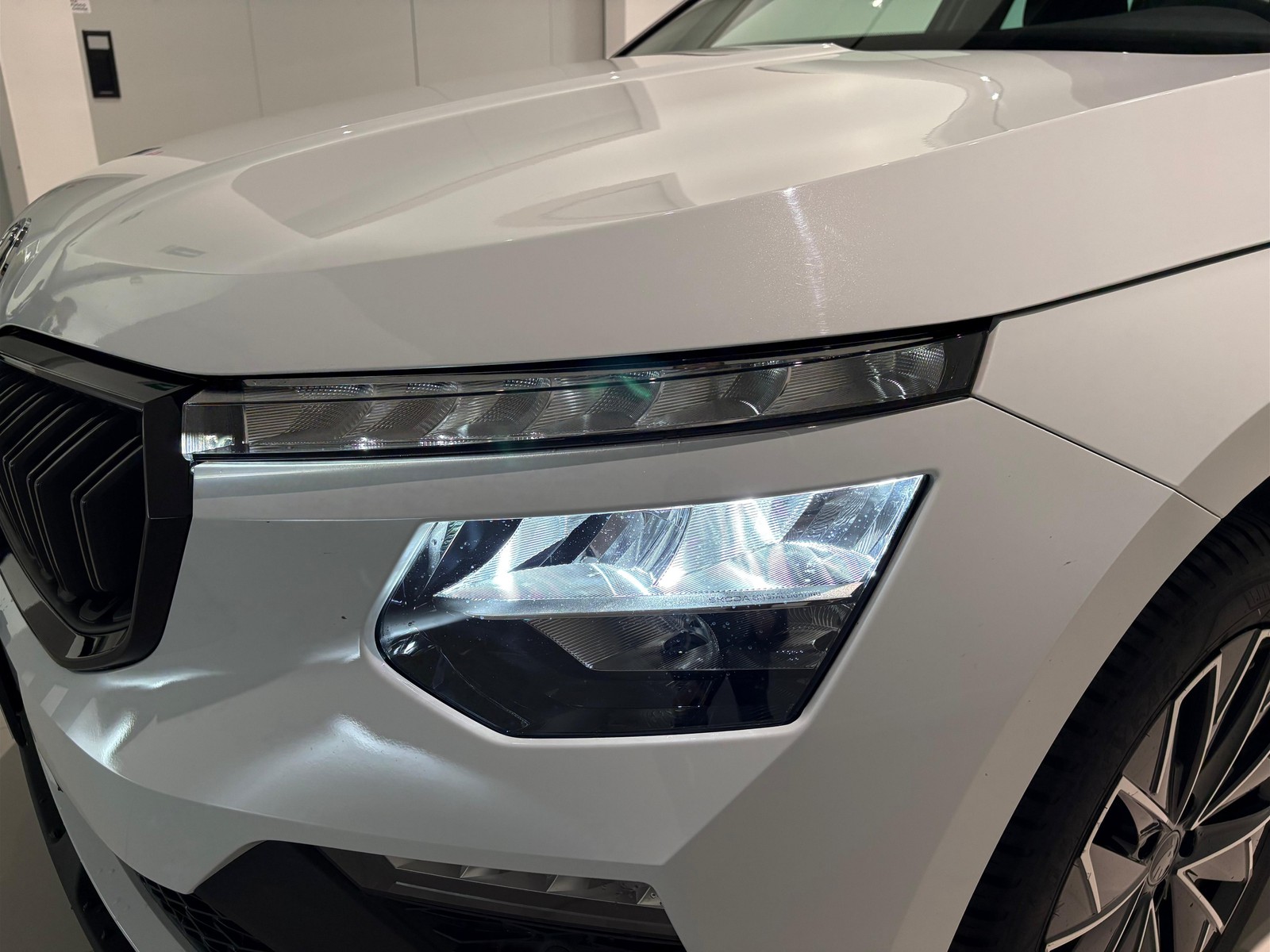 27 - Skoda Kamiq 1.0 tsi 115cv black dots