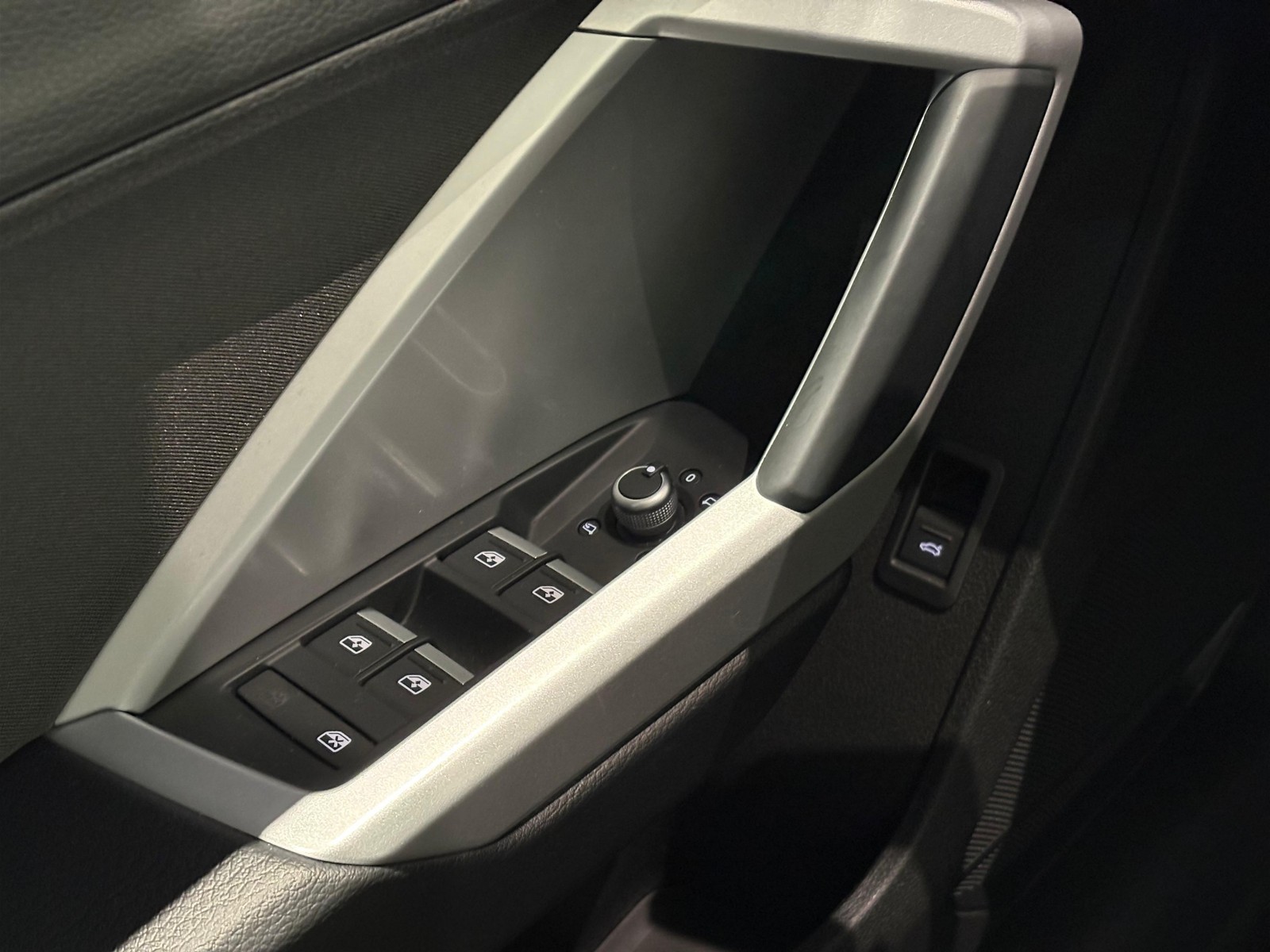 14 - Audi Q3 sportback 35 2.0 tdi business plus s tronic