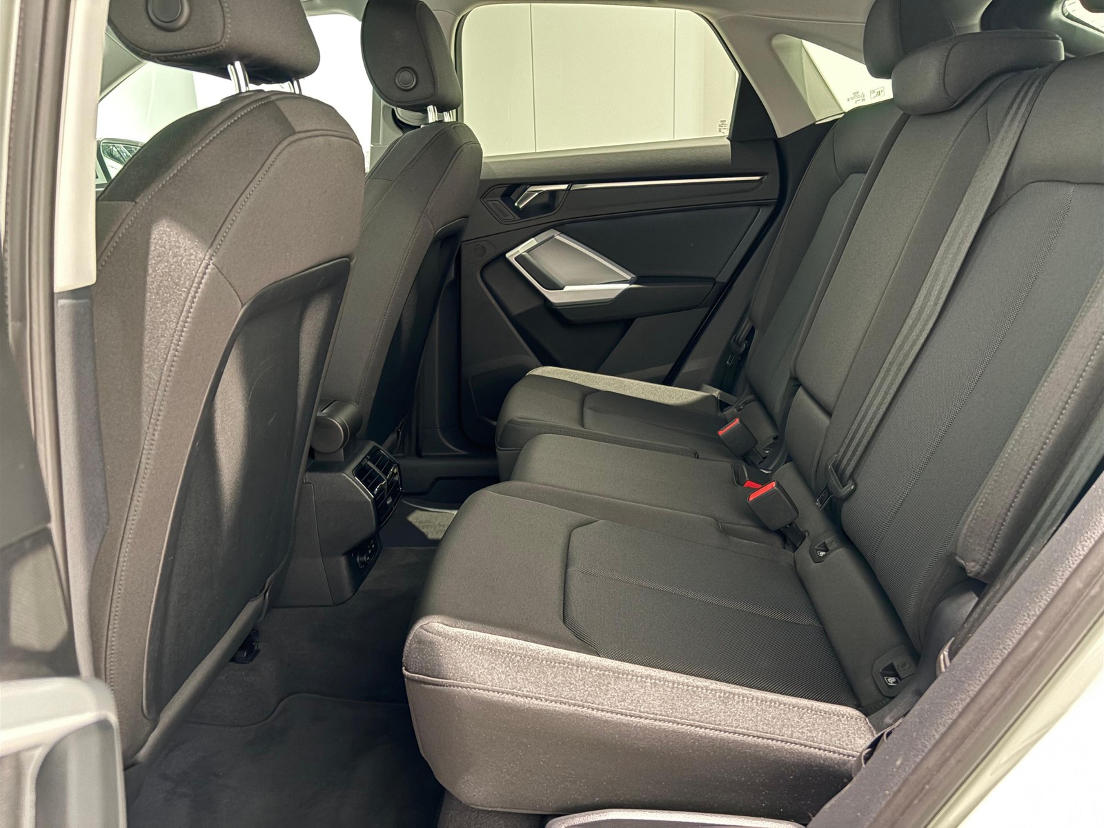 23 - Audi Q3 sportback 35 2.0 tdi business plus s tronic