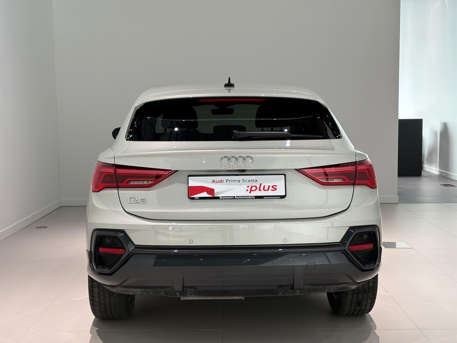 6 - Audi Q3 sportback 35 2.0 tdi business plus s tronic