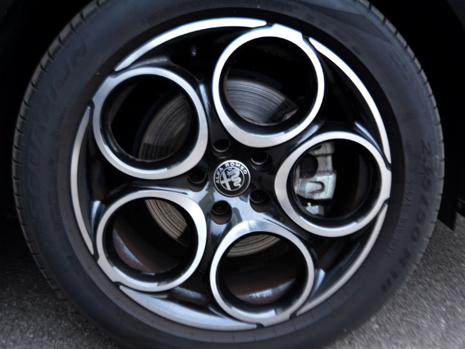 15 - Alfa Romeo Tonale 1.6 130cv sprint tct6