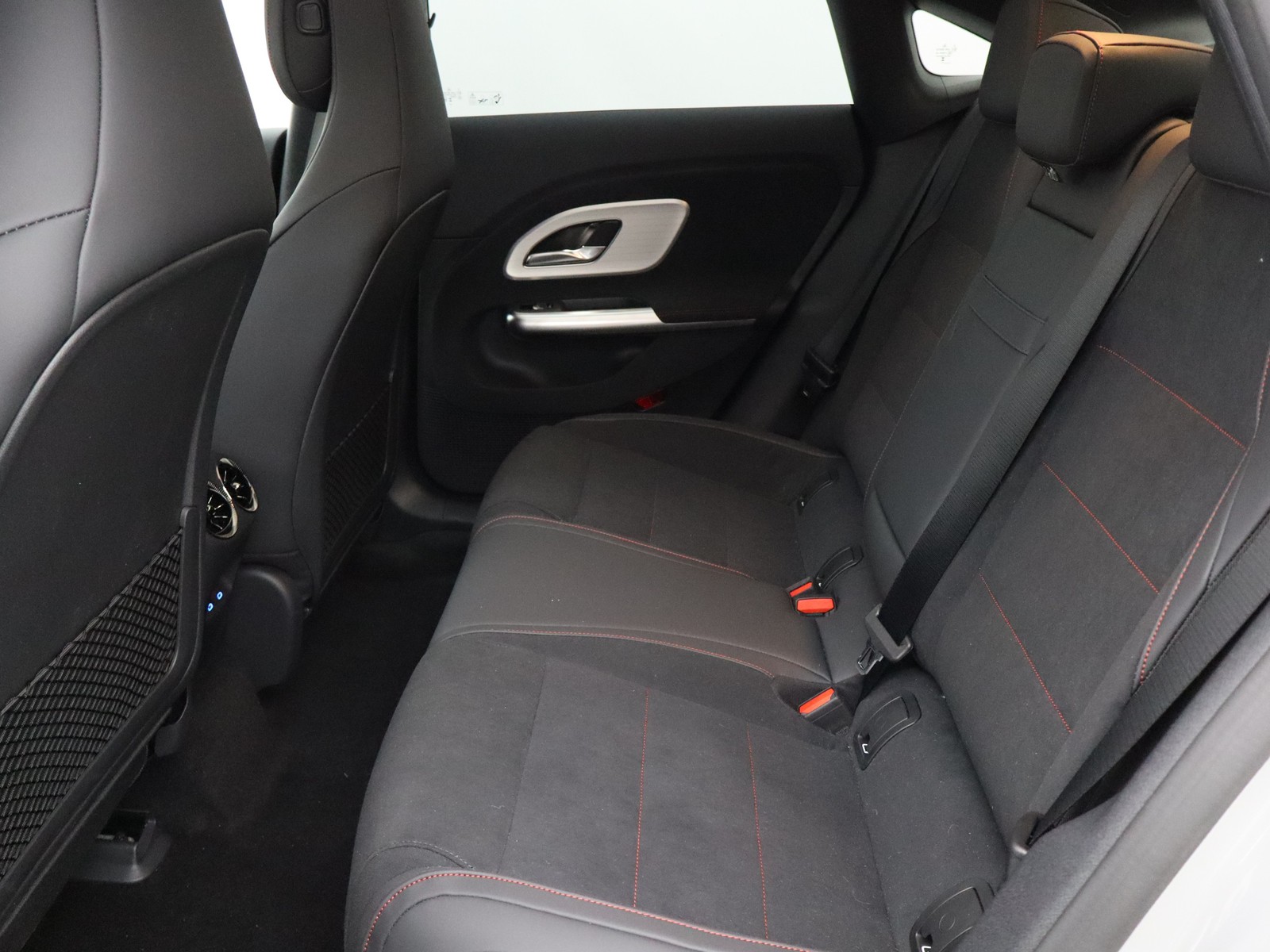 8 - Mercedes CLA eq 250+ advanced plus