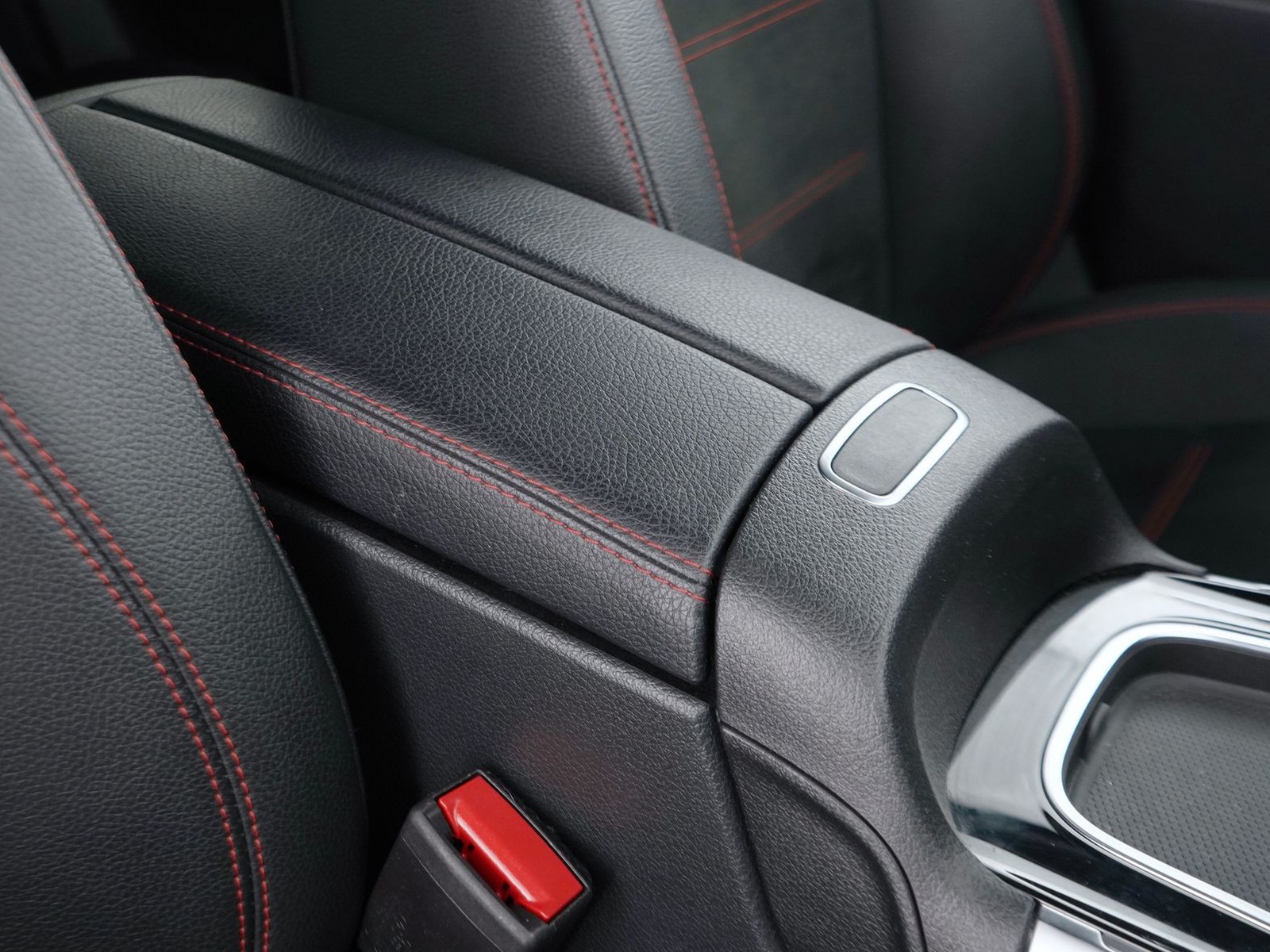 18 - Mercedes GLB 200 d amg line advanced plus 8g-dct