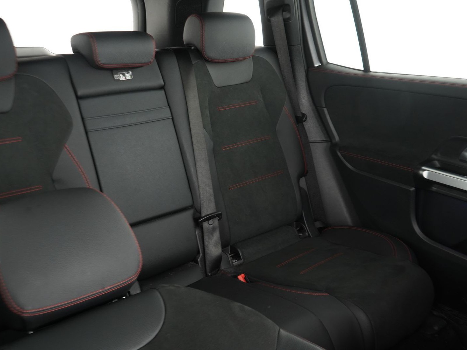 22 - Mercedes GLB 200 d amg line advanced plus 8g-dct