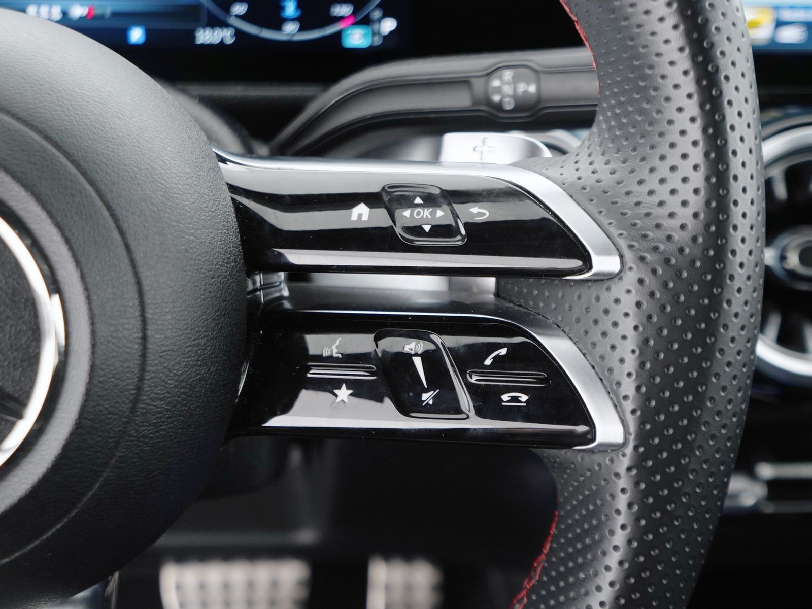 28 - Mercedes GLB 200 d amg line advanced plus 8g-dct