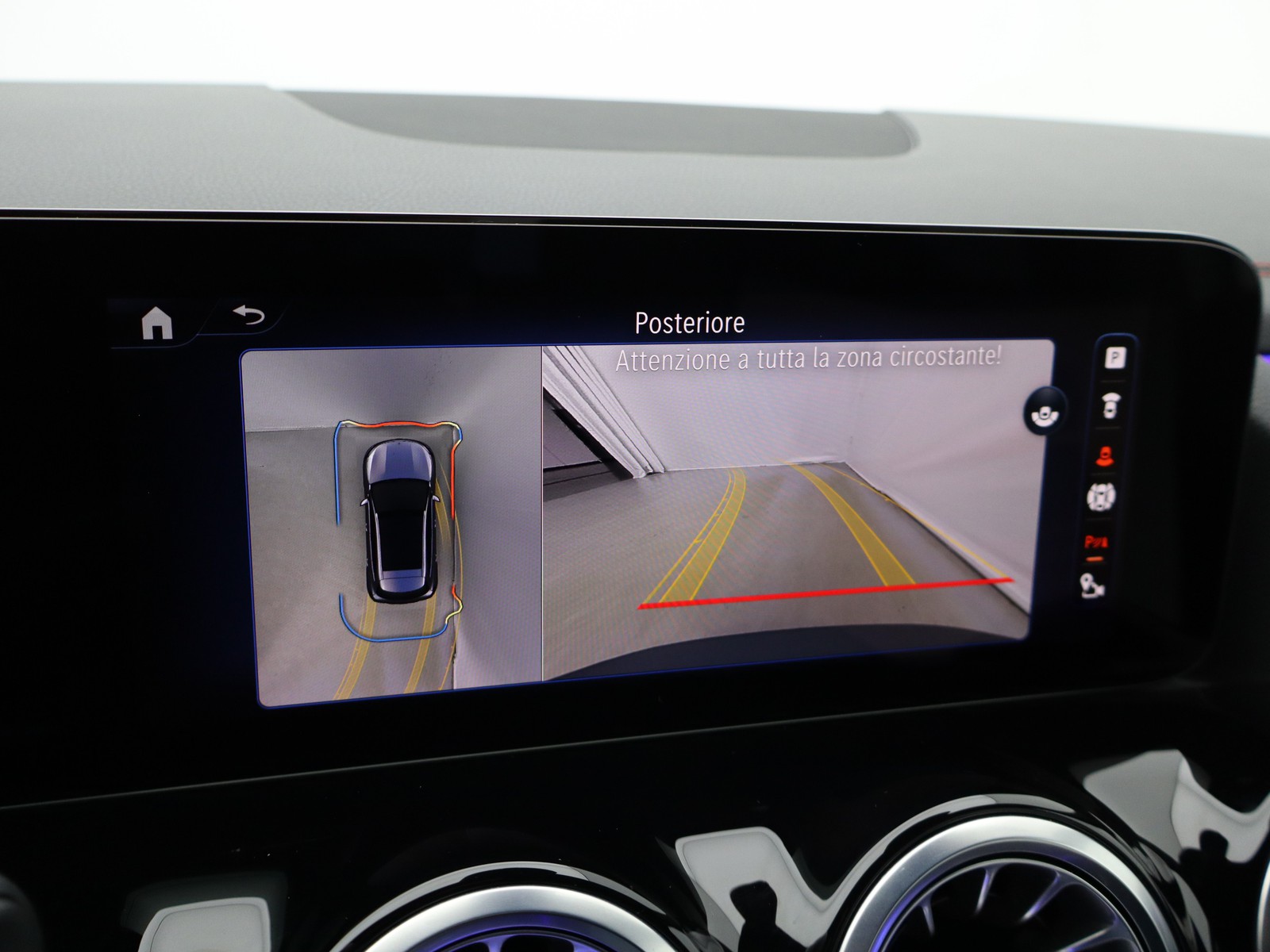 11 - Mercedes EQA 250+ amg line premium