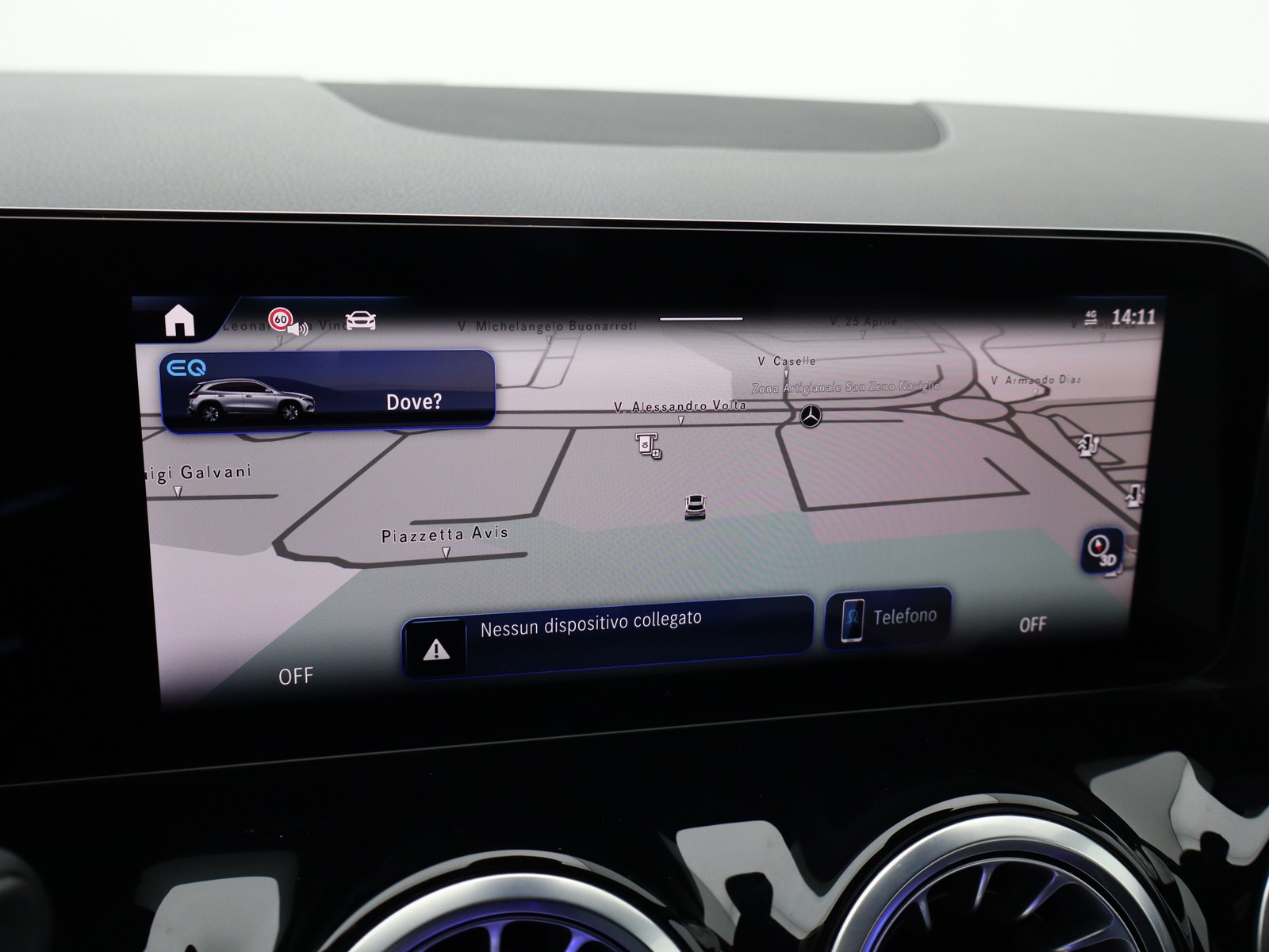 10 - Mercedes EQA 250+ amg line premium