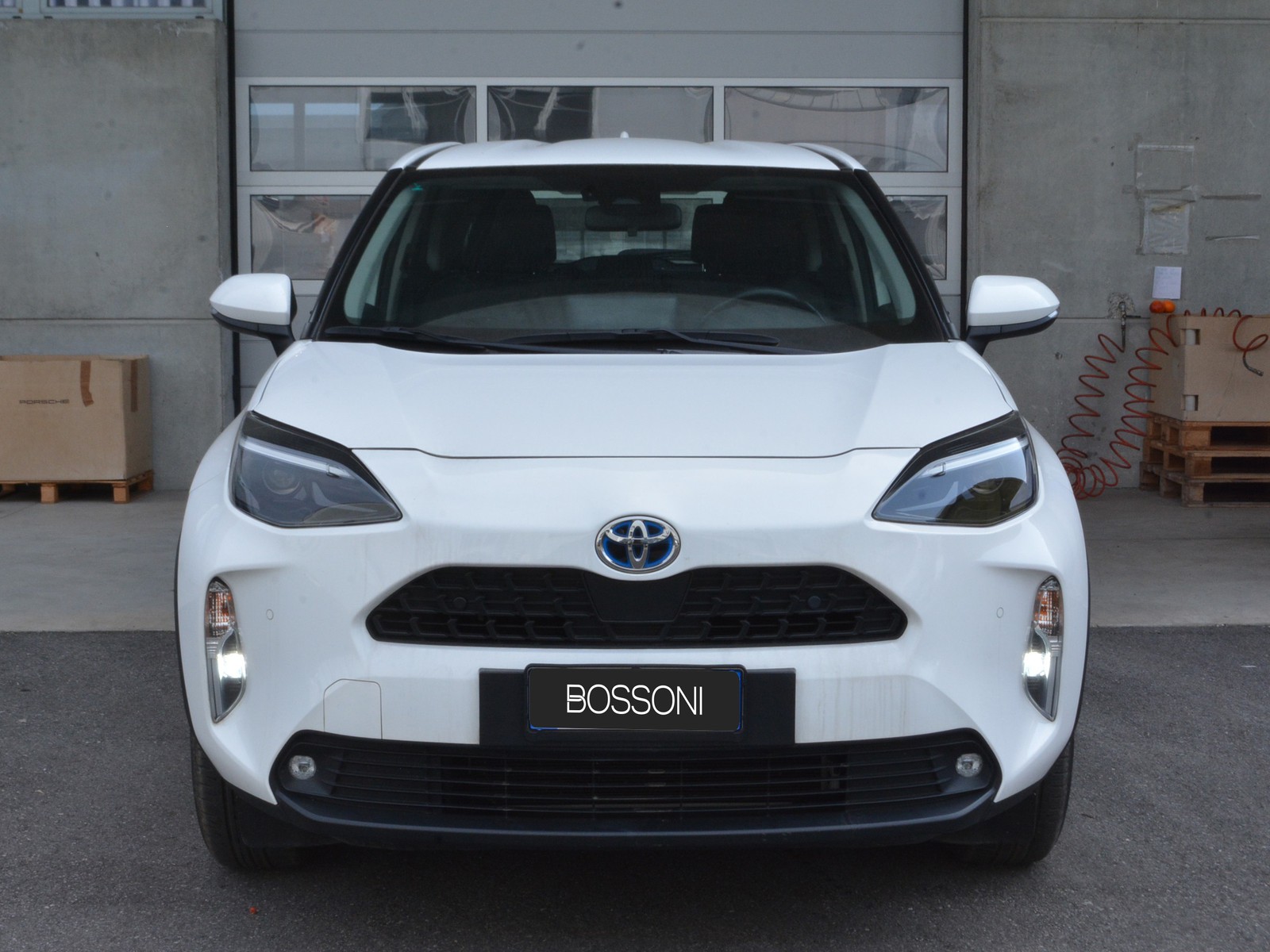 2 - Toyota yaris cross 1.5 h 116cv business fwd e-cvt
