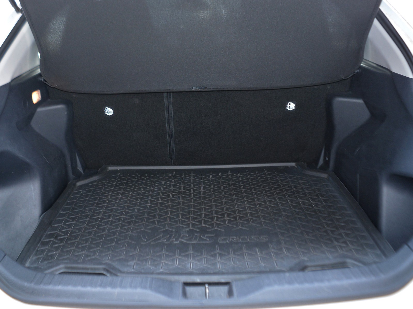 14 - Toyota yaris cross 1.5 h 116cv business fwd e-cvt