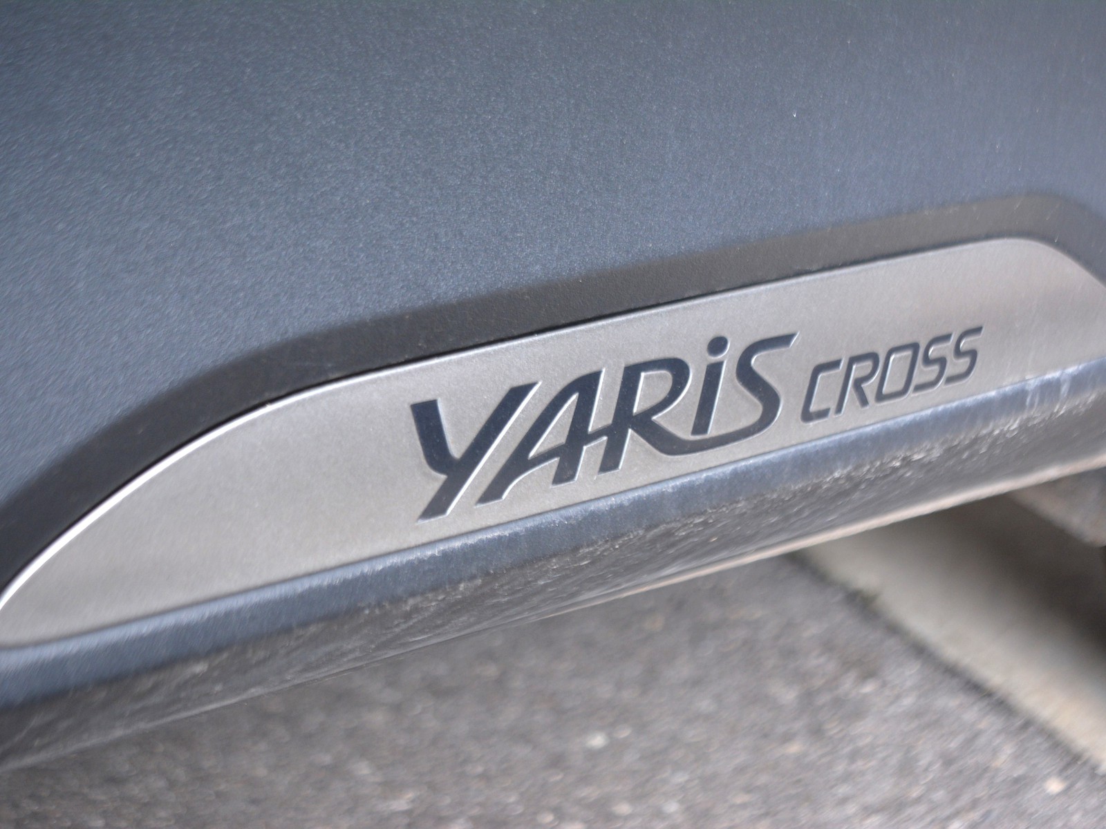 22 - Toyota yaris cross 1.5 h 116cv business fwd e-cvt