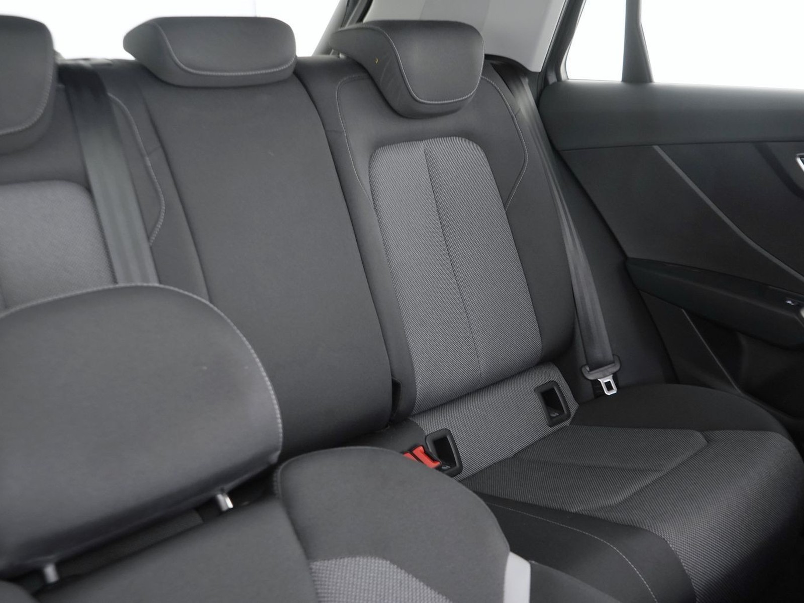 21 - Audi Q2 35 1.5 tfsi s line edition s tronic