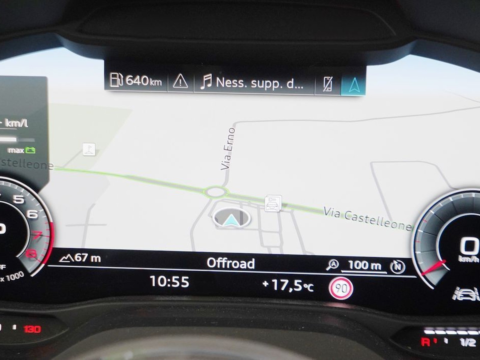 28 - Audi Q2 35 1.5 tfsi s line edition s tronic