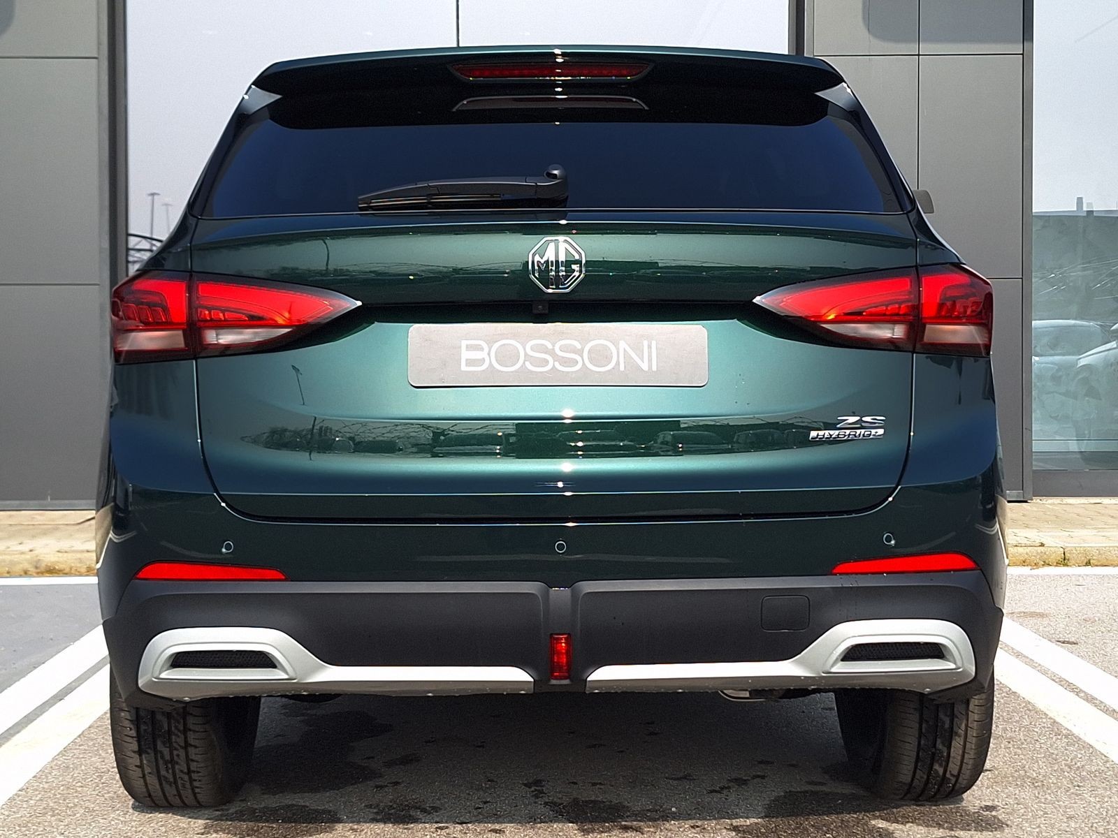 5 - Mg ZS 1.5 hybrid+ luxury auto