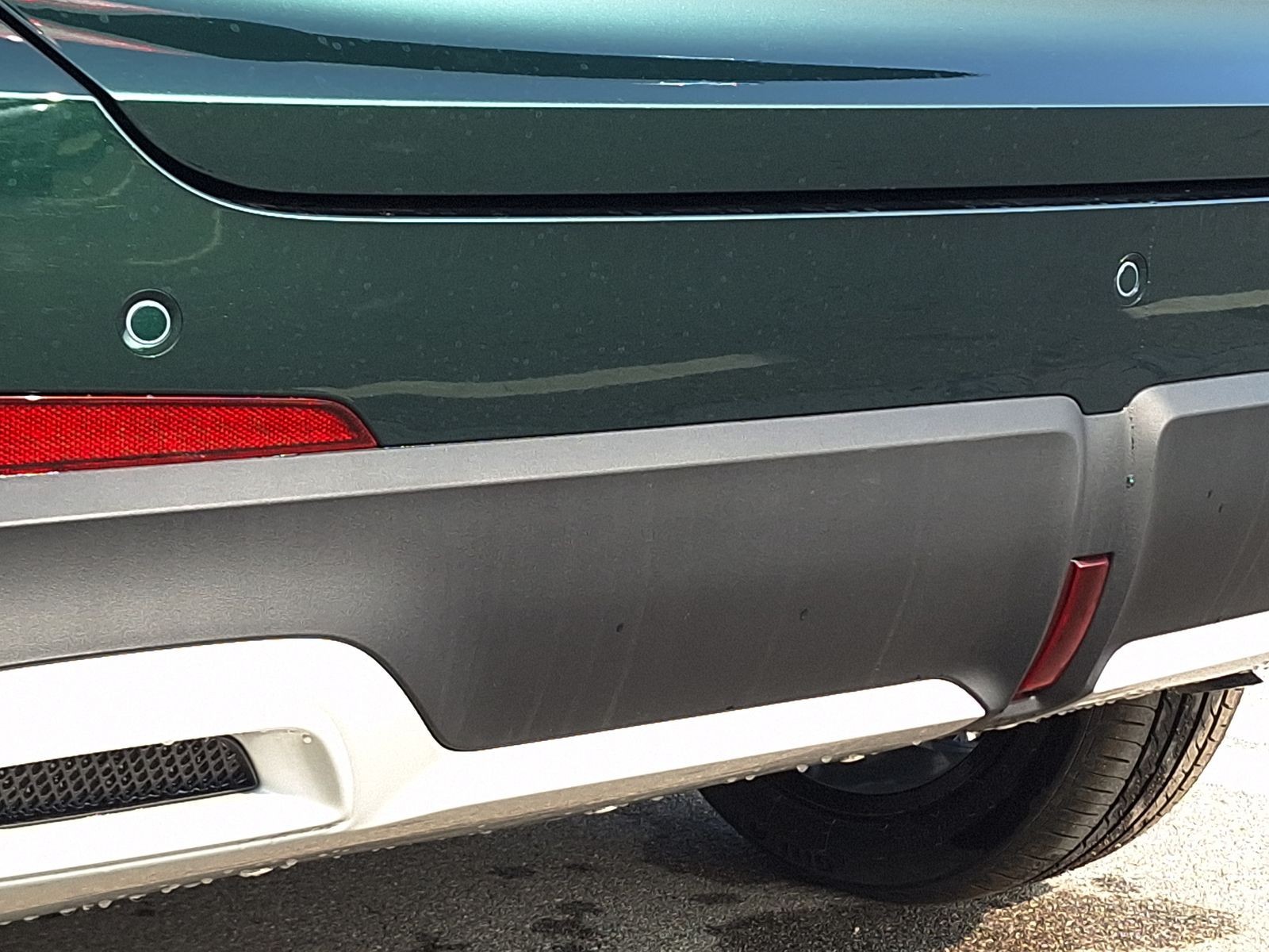 23 - Mg ZS 1.5 hybrid+ luxury auto