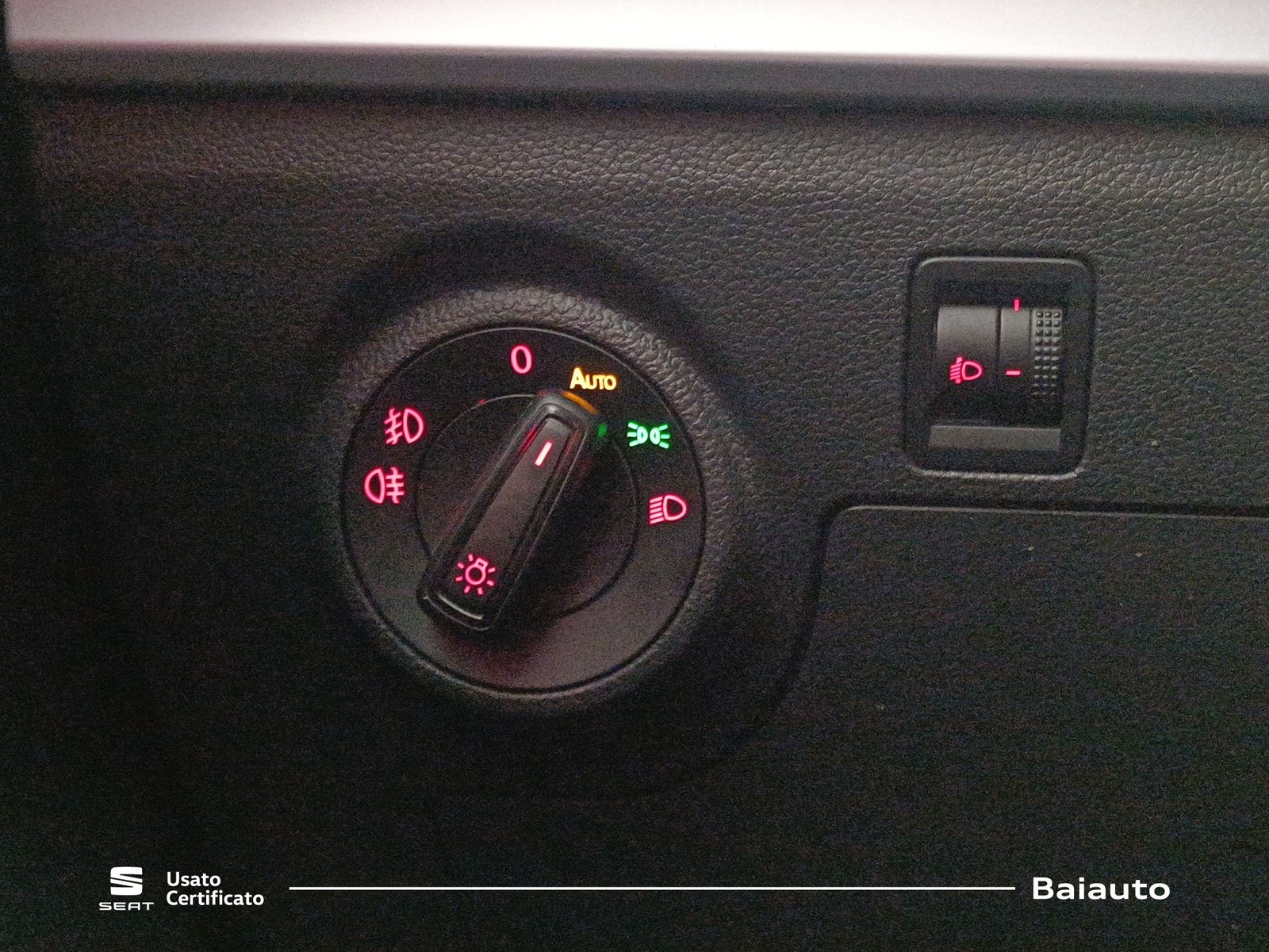 16 - Seat Ibiza 5 porte 1.0 ecotsi 95cv fr