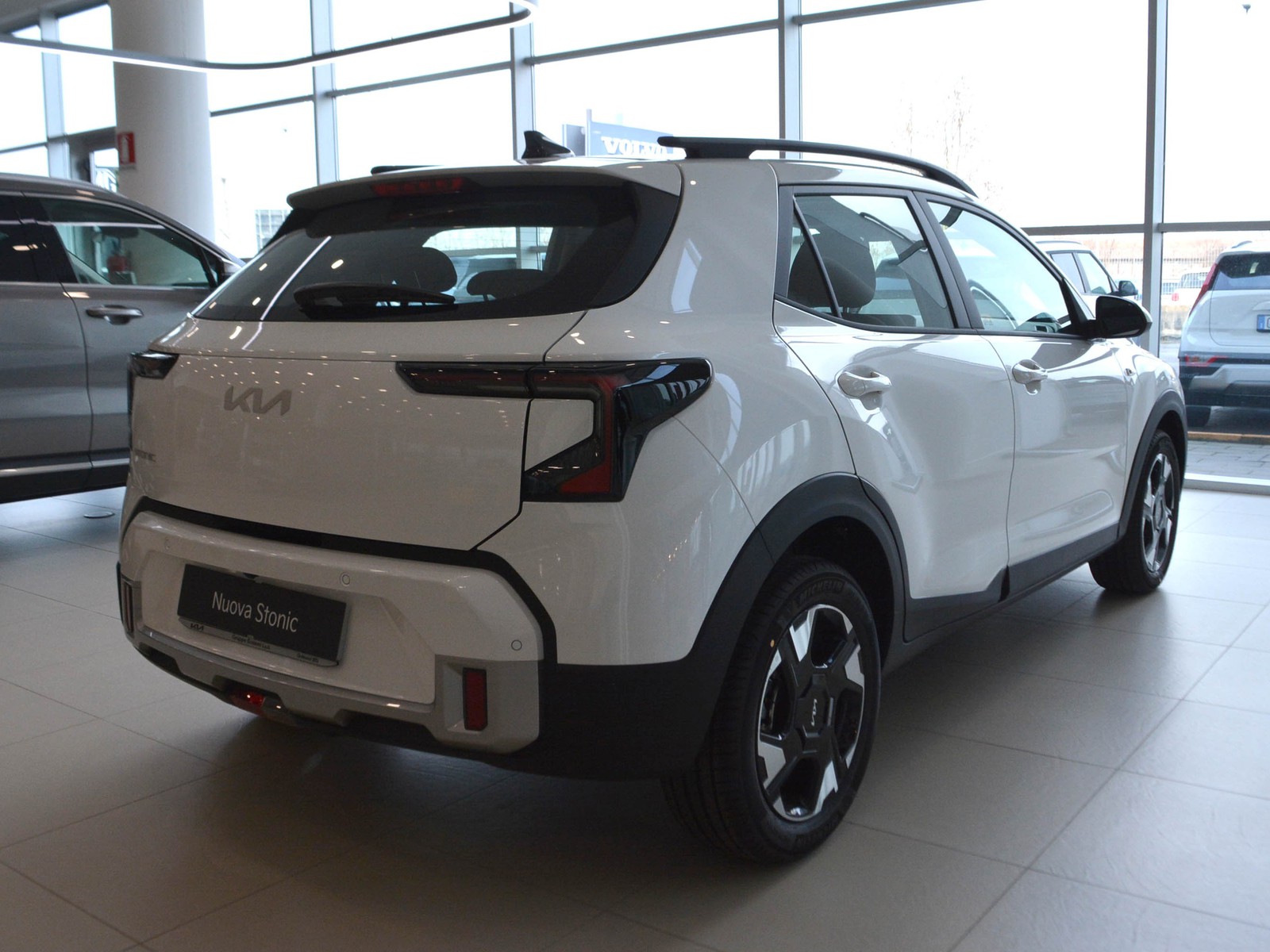 3 - Kia Stonic 1.0 t-gdi urban