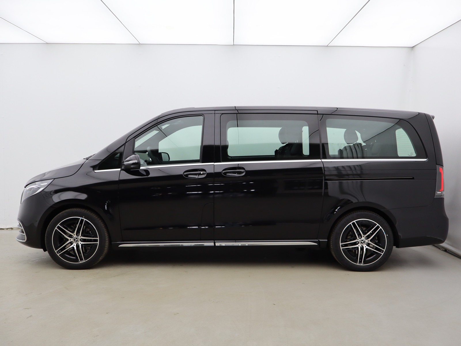 3 - Mercedes Vans Classe V long 300 d avantgarde 9g-tronic plus