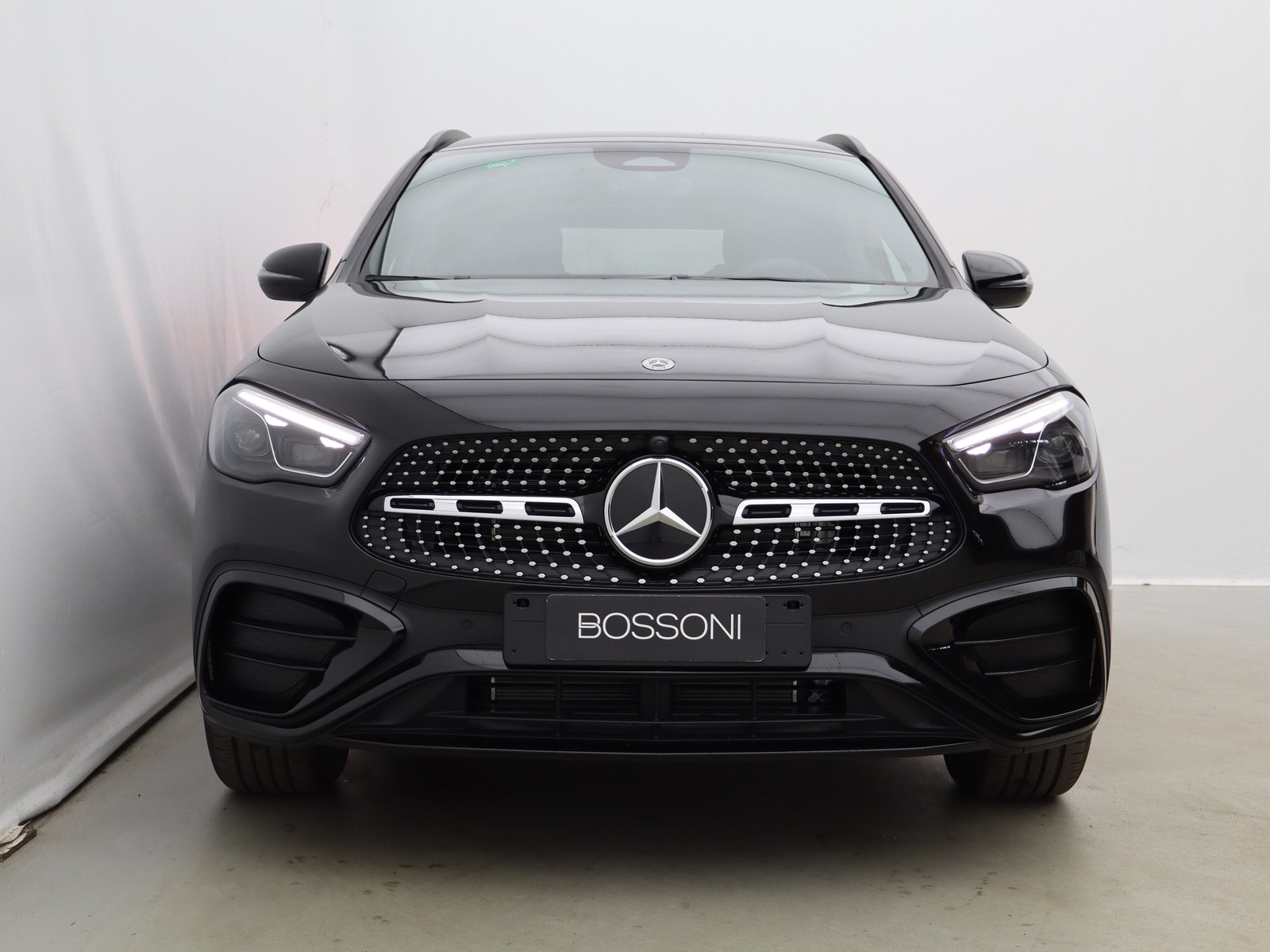 2 - Mercedes GLA 250 e plug-in-hybrid amg line extra 8g-dct
