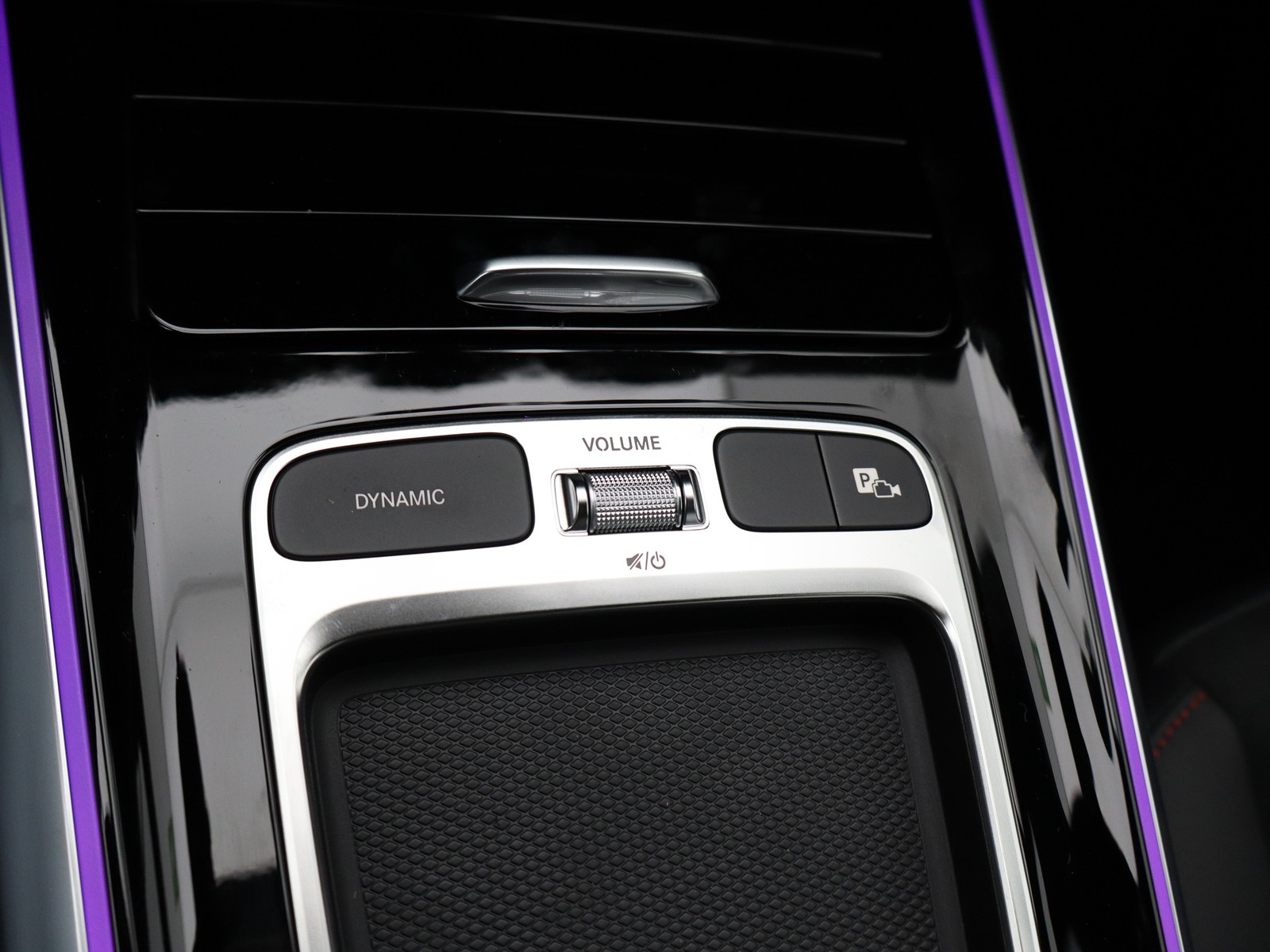 14 - Mercedes GLA 250 e plug-in-hybrid amg line extra 8g-dct