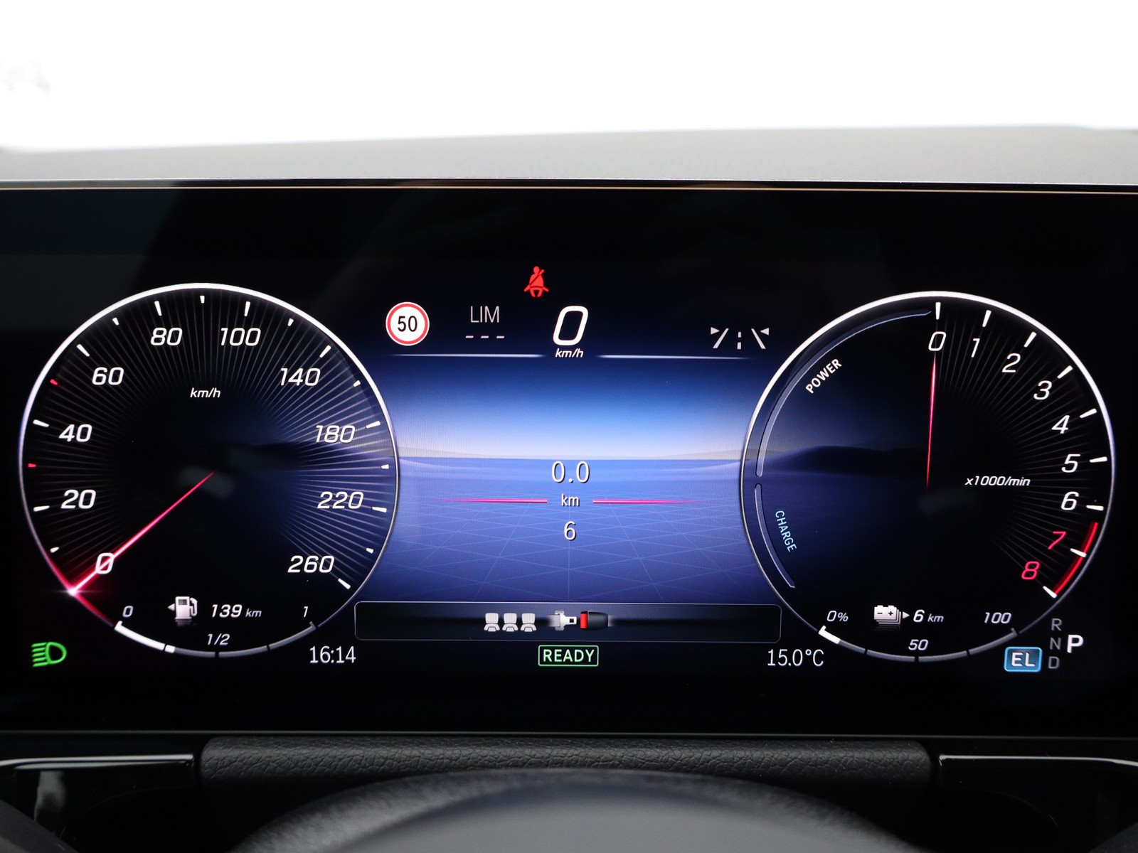 9 - Mercedes GLA 250 e plug-in-hybrid amg line extra 8g-dct