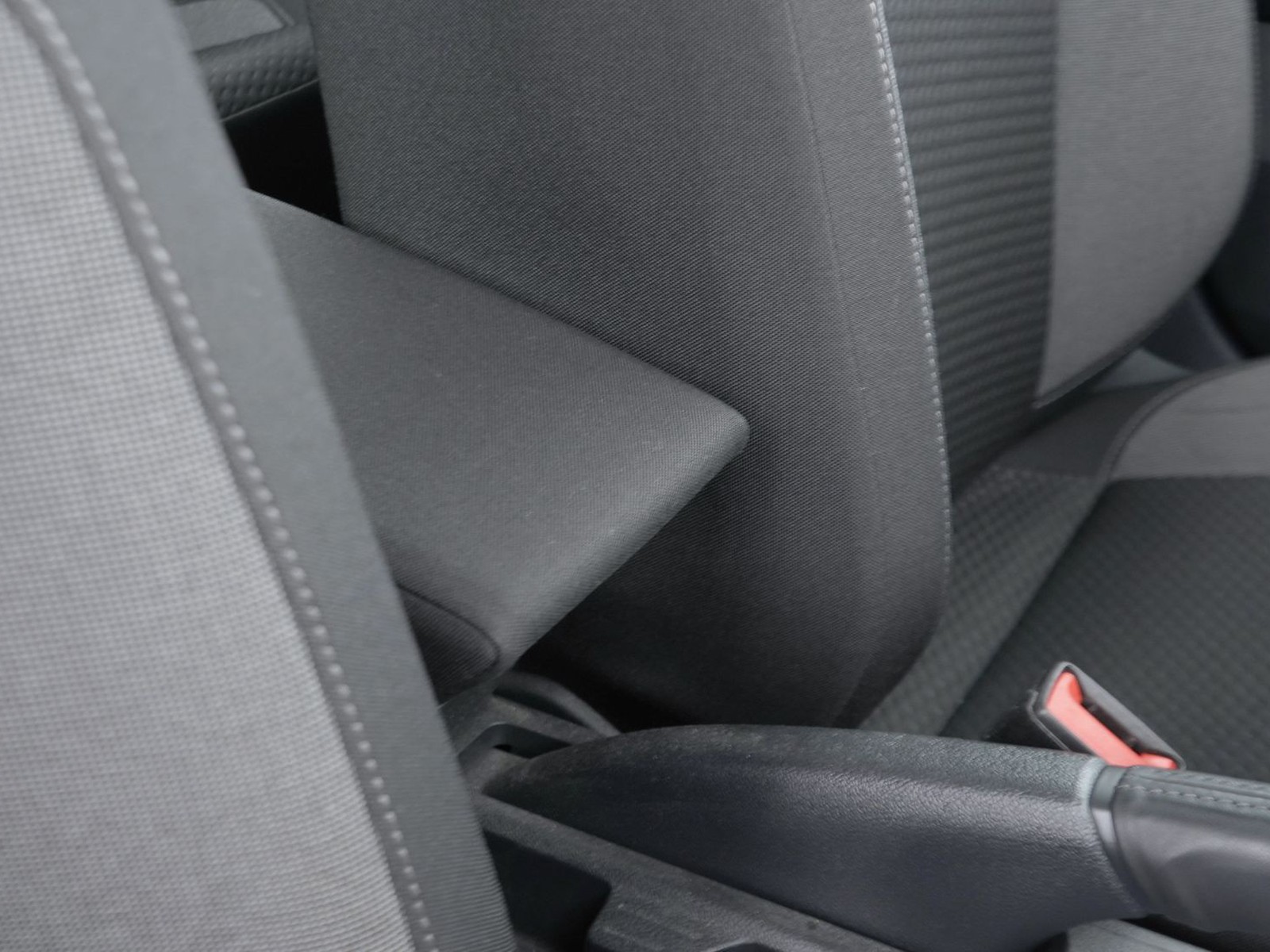 18 - Volkswagen Polo 1.0 tsi 95cv life dsg
